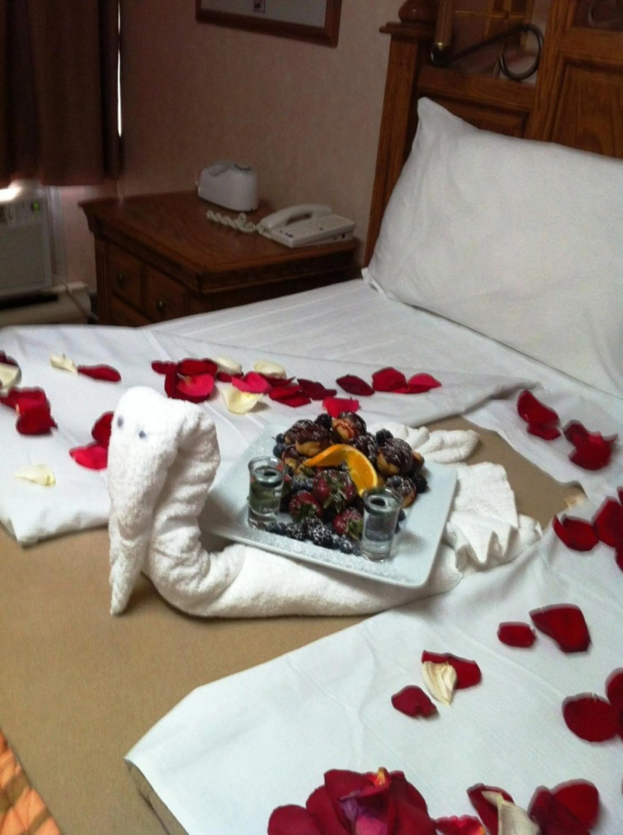 Bedroom, Bed in Wescana Inn