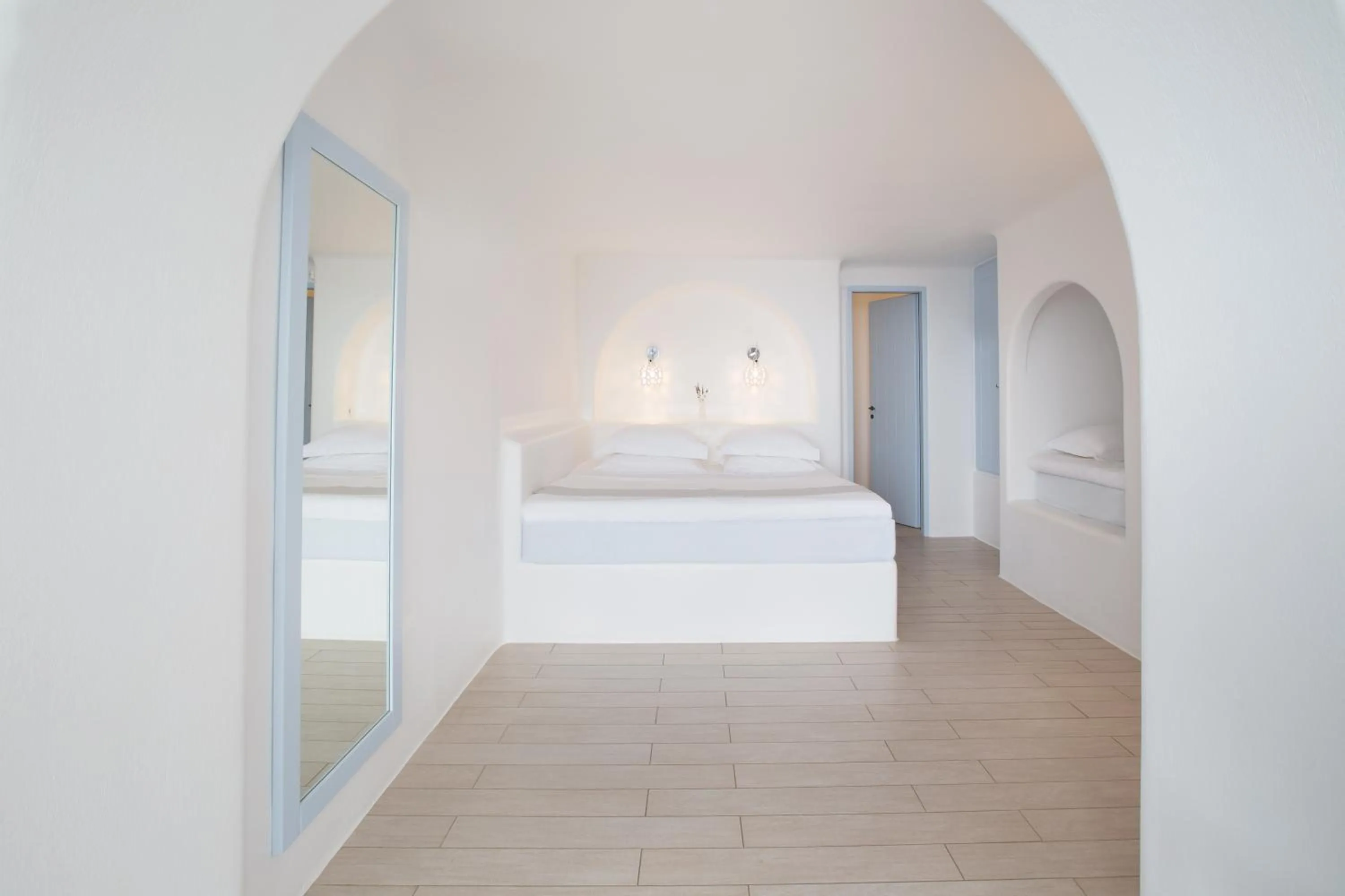 Bed in Calme Boutique Hotel - Adults Only