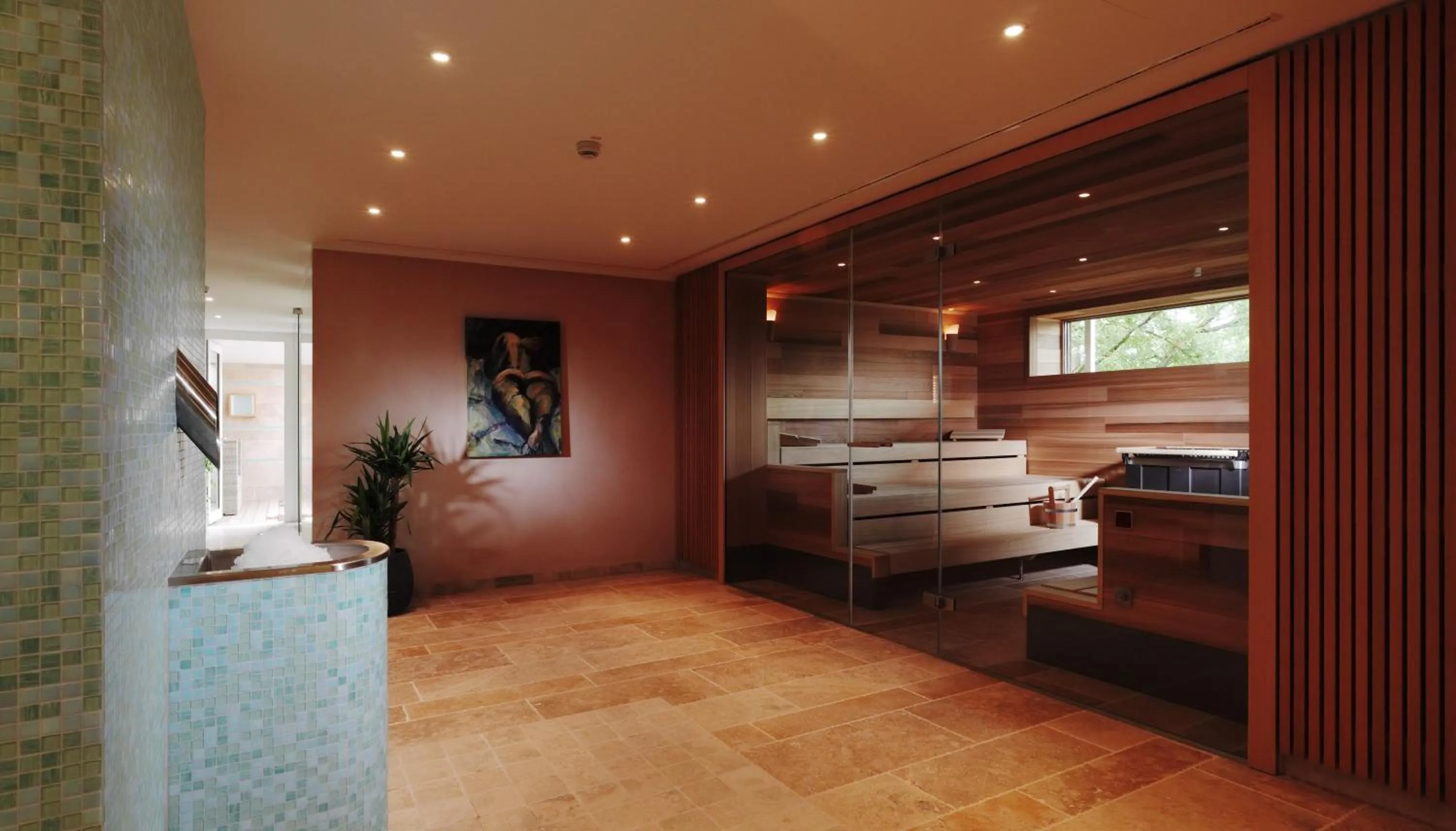 Sauna, Bed in Hotel Villa Hügel