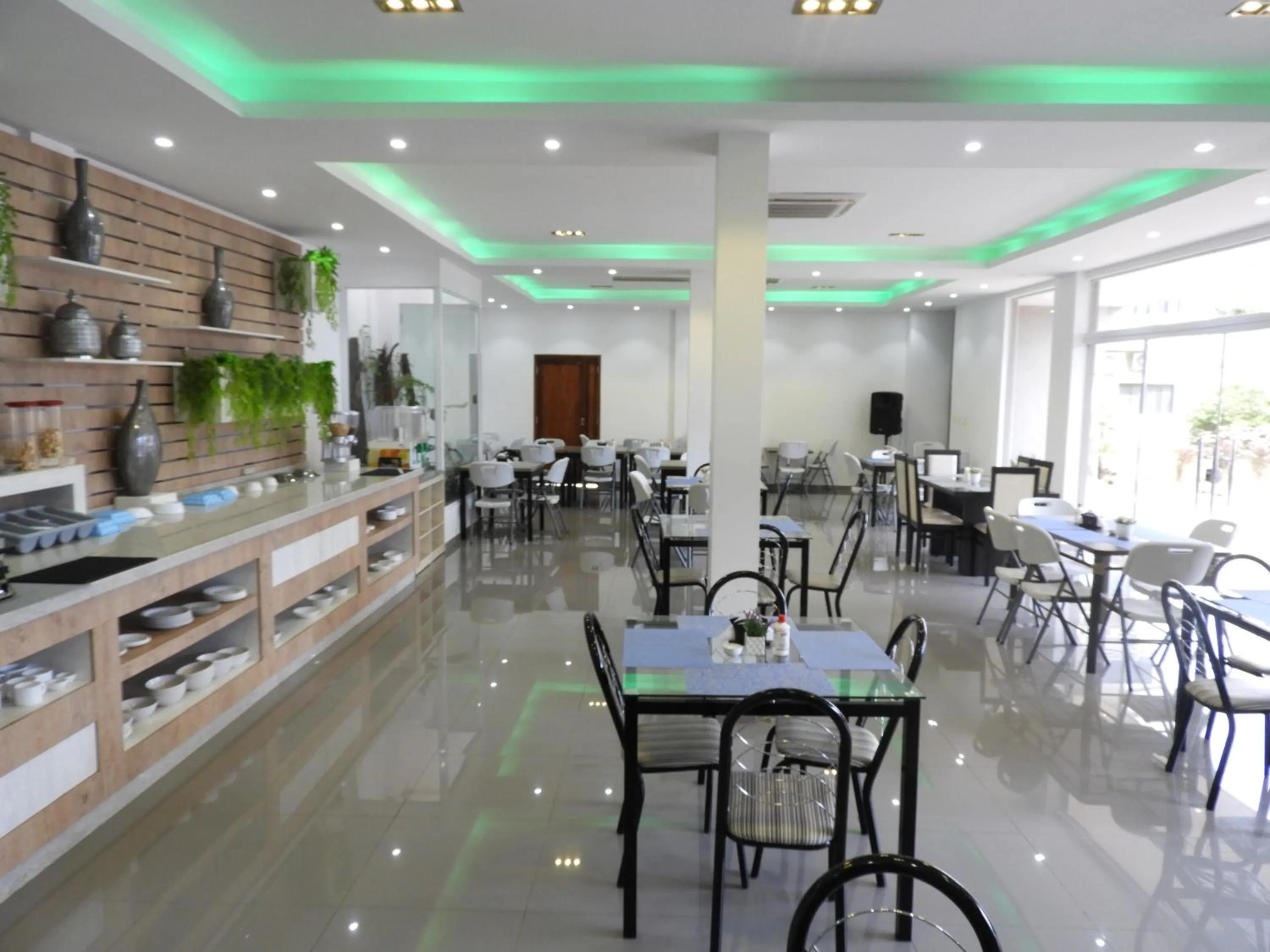 Restaurant/places to eat in Hotel Puesta del Sol by Nobile