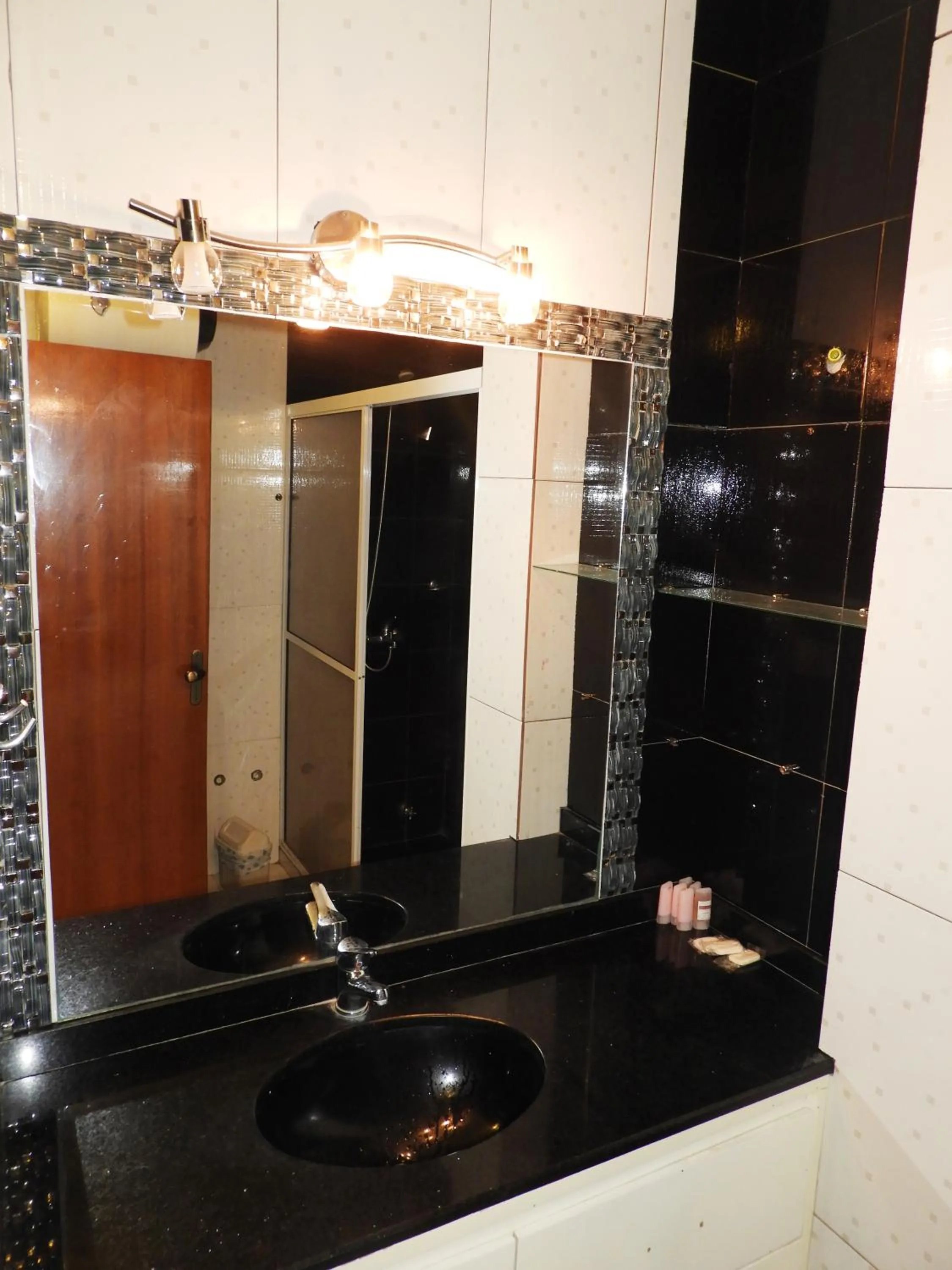 Bathroom in Hotel Puesta del Sol by Nobile