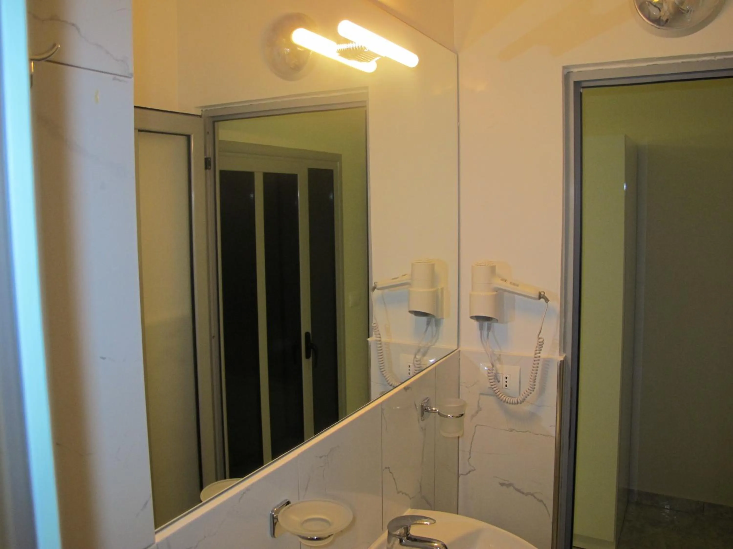 Bathroom in Hotel Nika