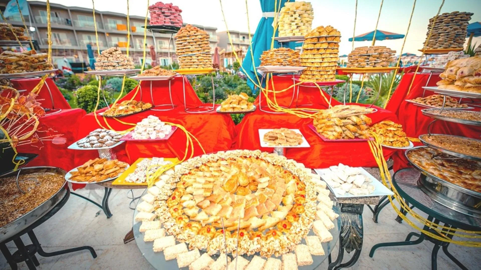 Food in Hawaii Paradise Aqua Park Resort - Families and Couples Only