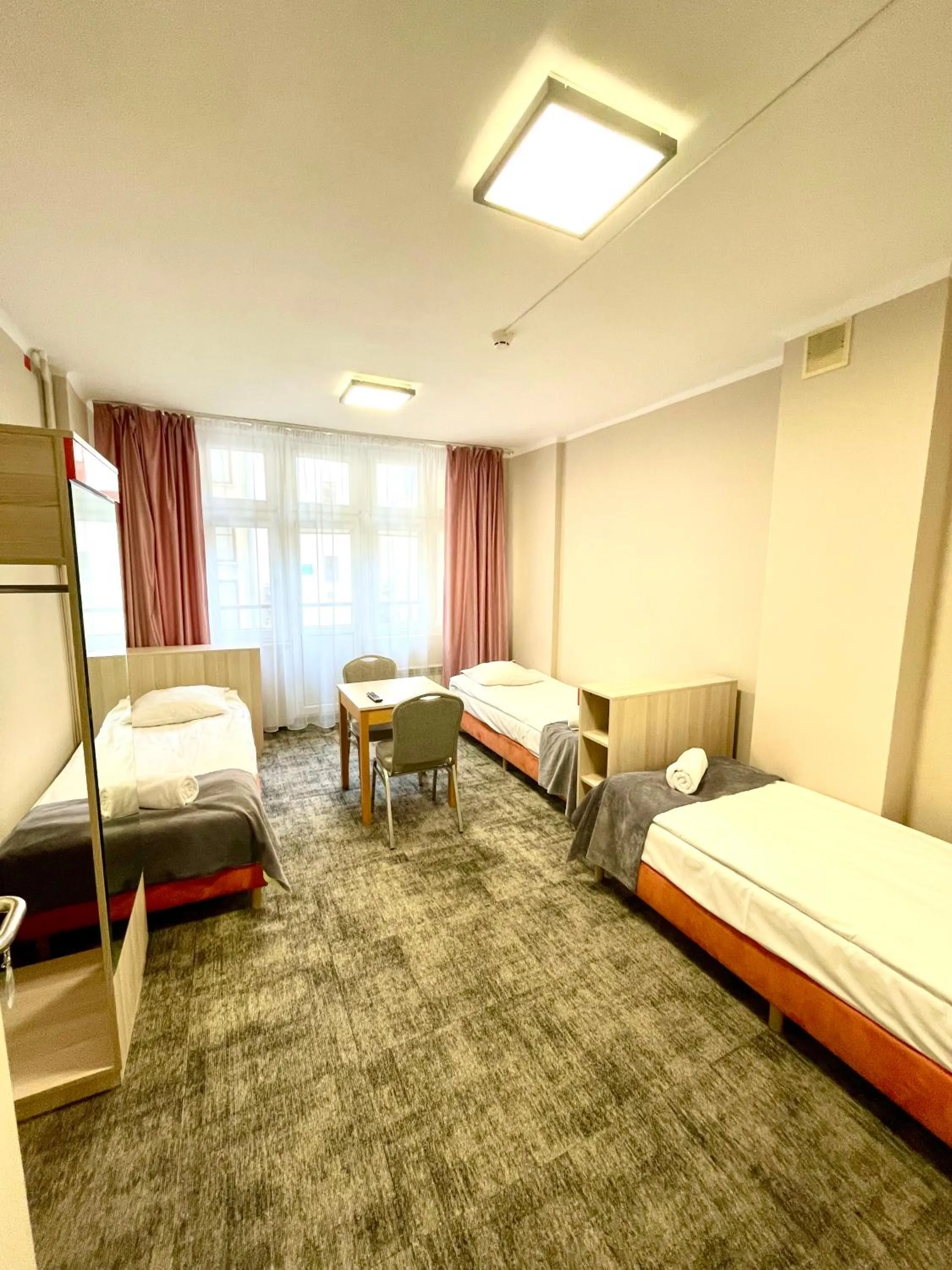 Photo of the whole room, Bed in eMKa Hostel