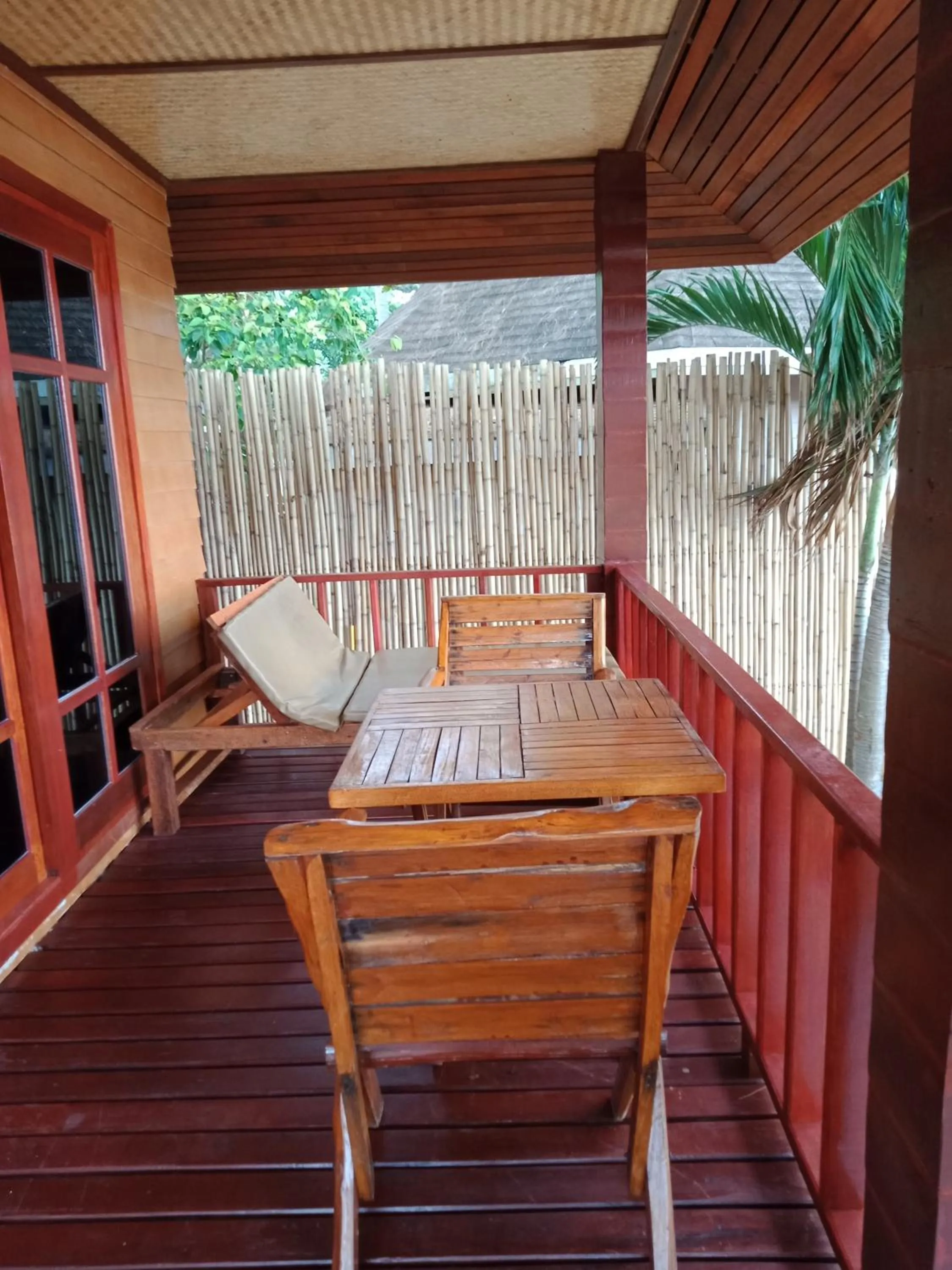 Bow Thong Beach Resort