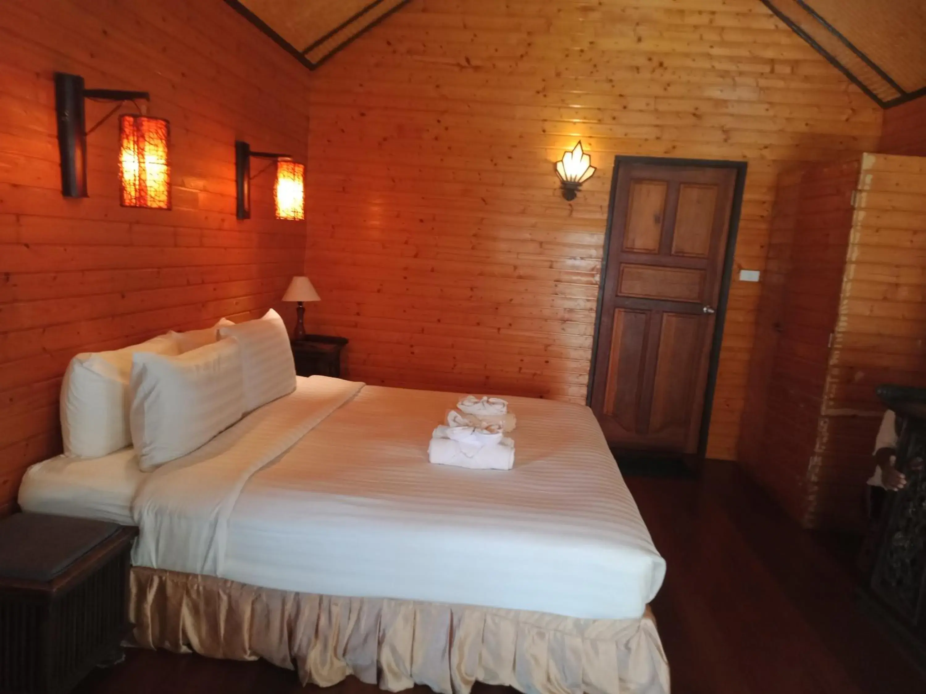 Deluxe Bungalow with Sea View in Bow Thong Beach Resort Deluxe Bungalow with Sea View in Bow Thong Beach Resort