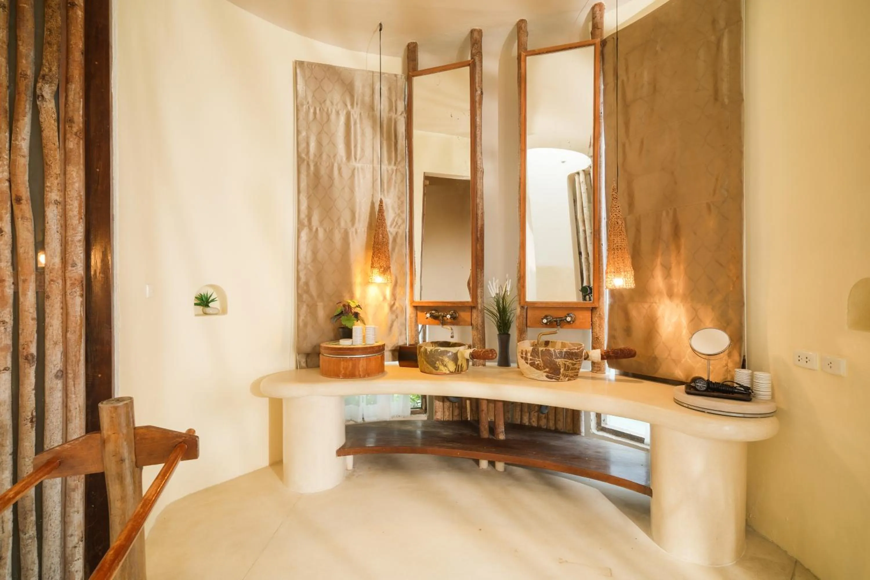 Bed in Nangyuan Island Dive Resort