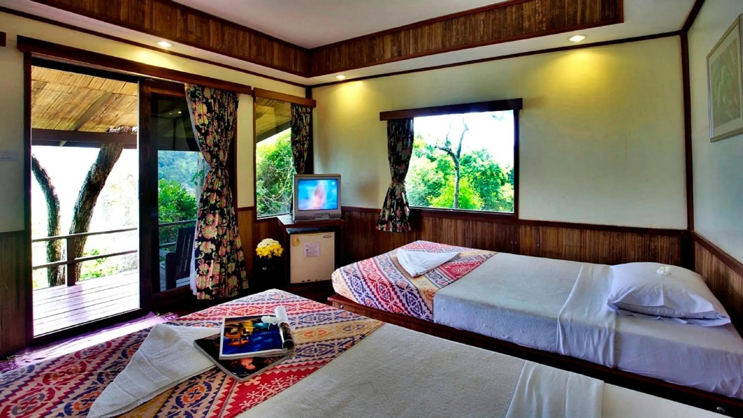 Standard Double or Twin Room with Balcony in Nangyuan Island Dive Resort Standard Double or Twin Room with Balcony in Nangyuan Island Dive Resort