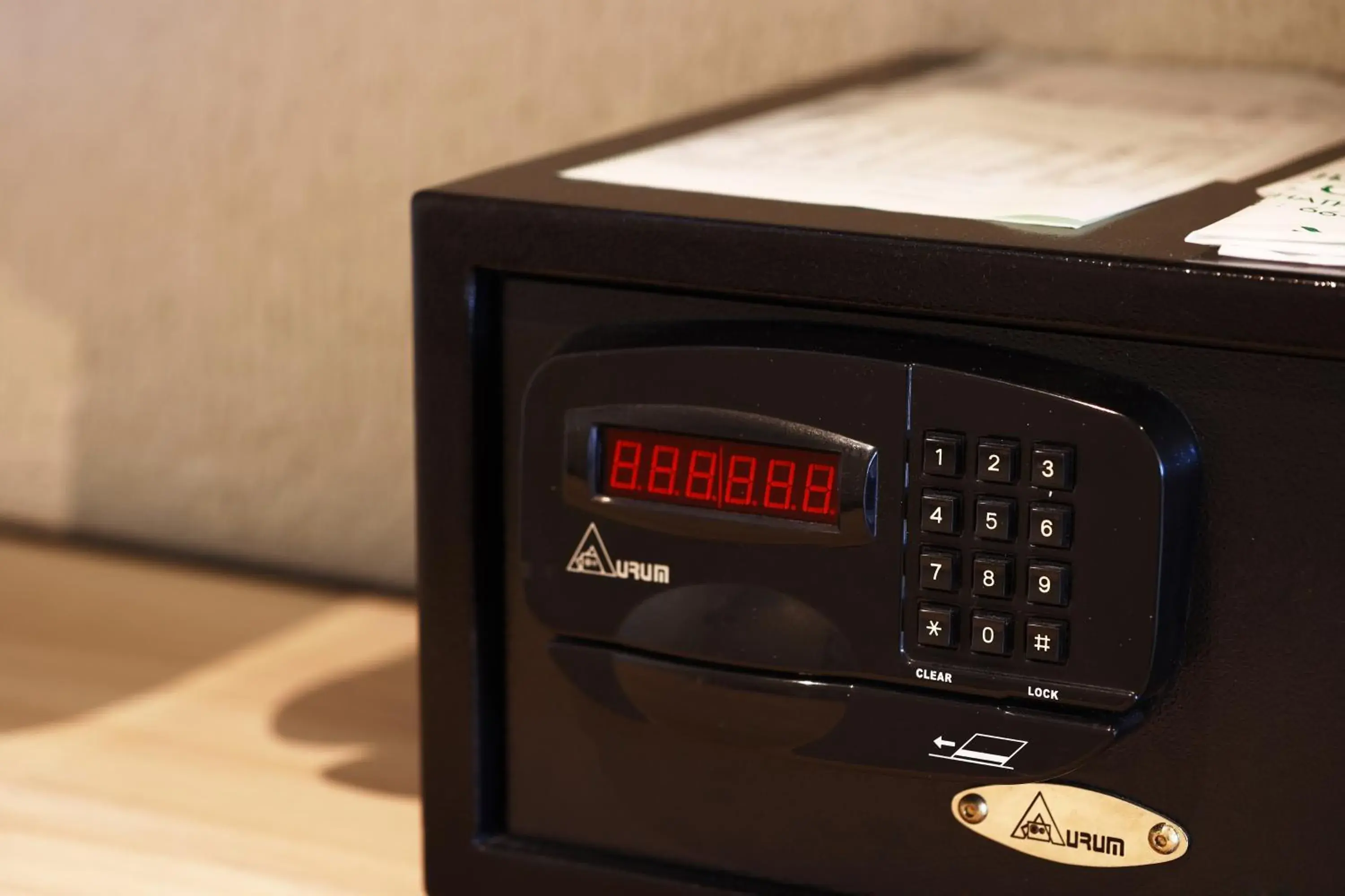 Deluxe Room Twin Bed in Lee Gardens Plaza Hotel - SHA Plus Deluxe Room Twin Bed in Lee Gardens Plaza Hotel - SHA Plus