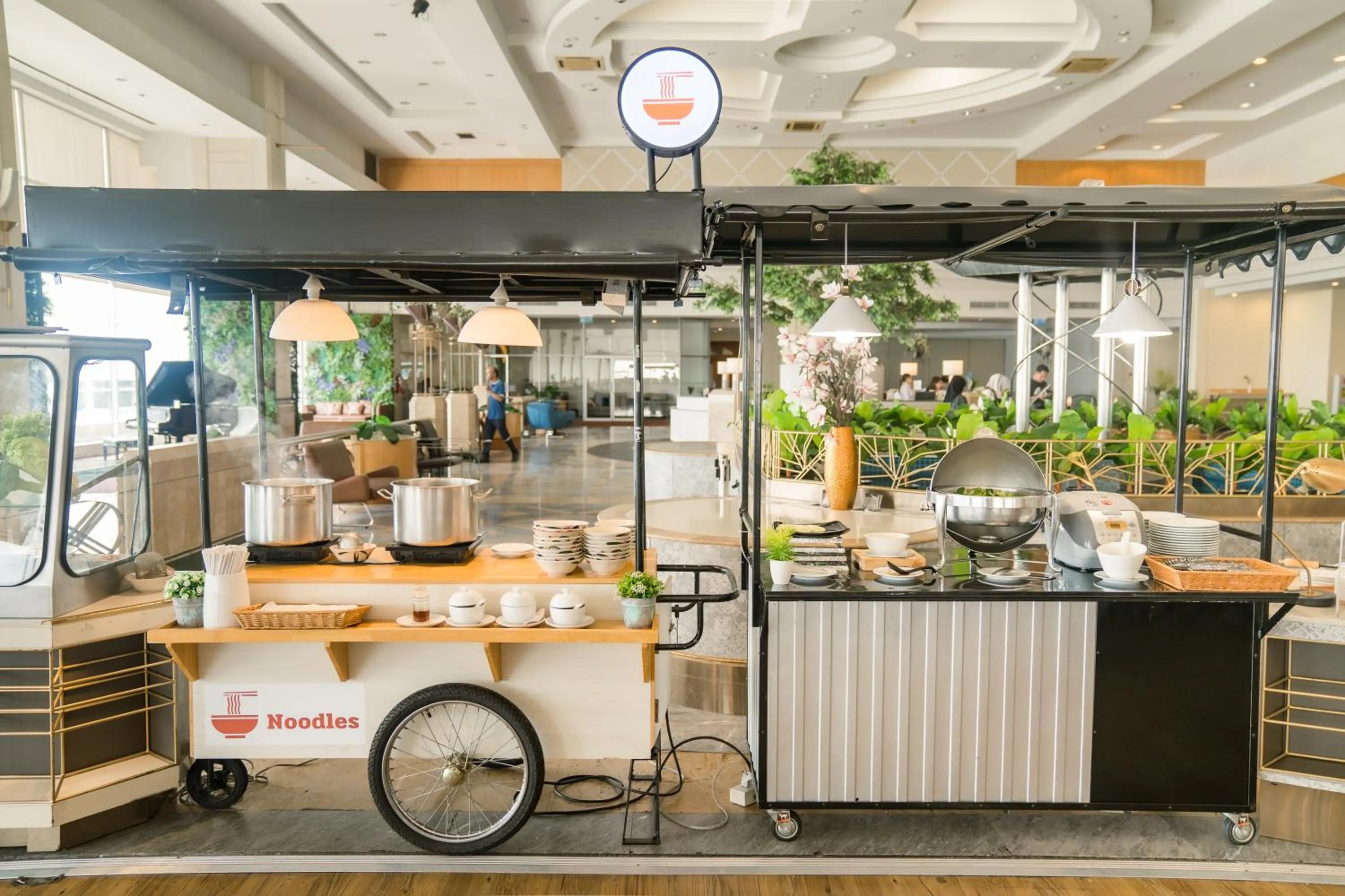 Breakfast in Lee Gardens Plaza Hotel - SHA Plus