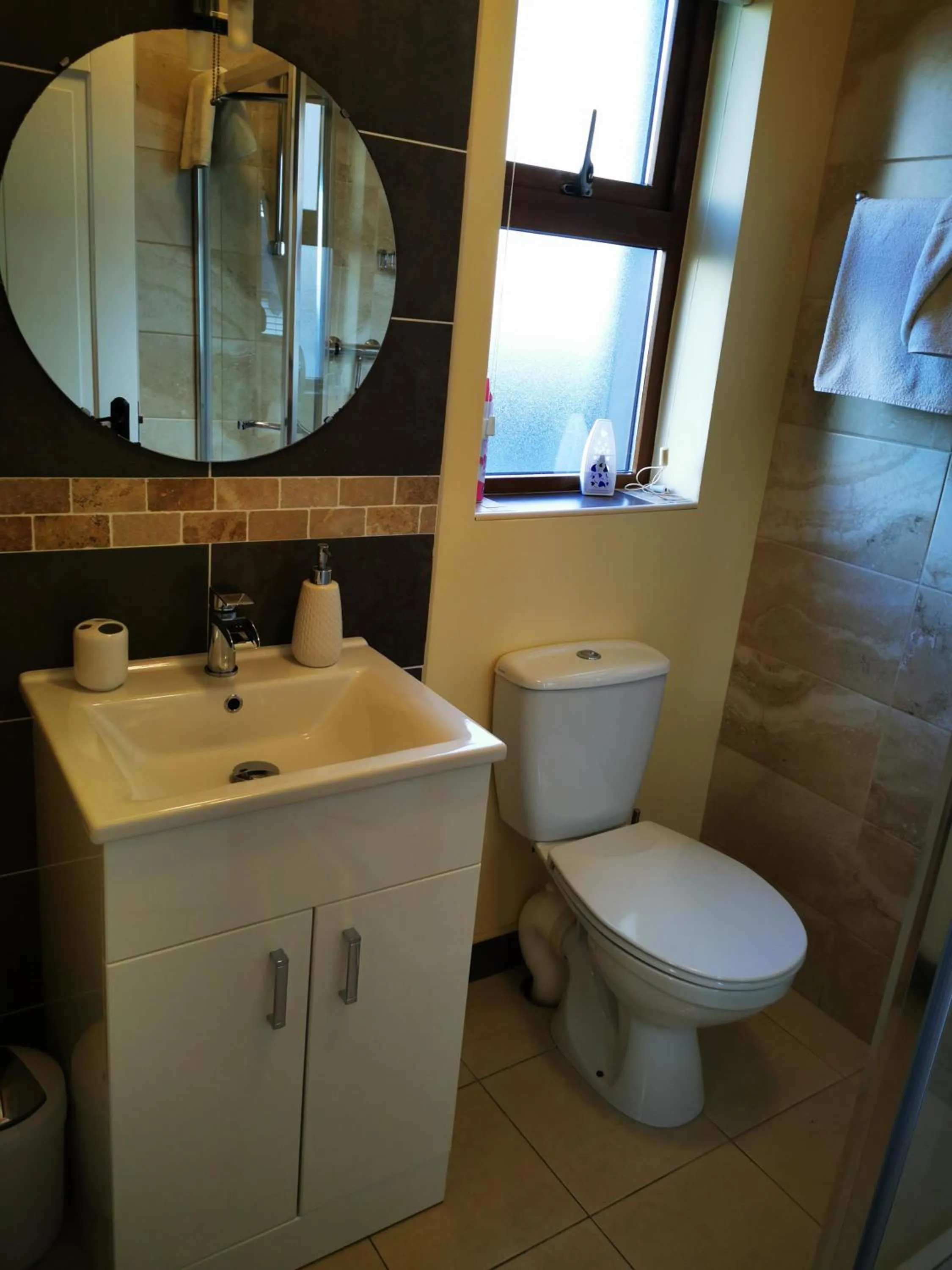 Bathroom in Ocean Heights B&B