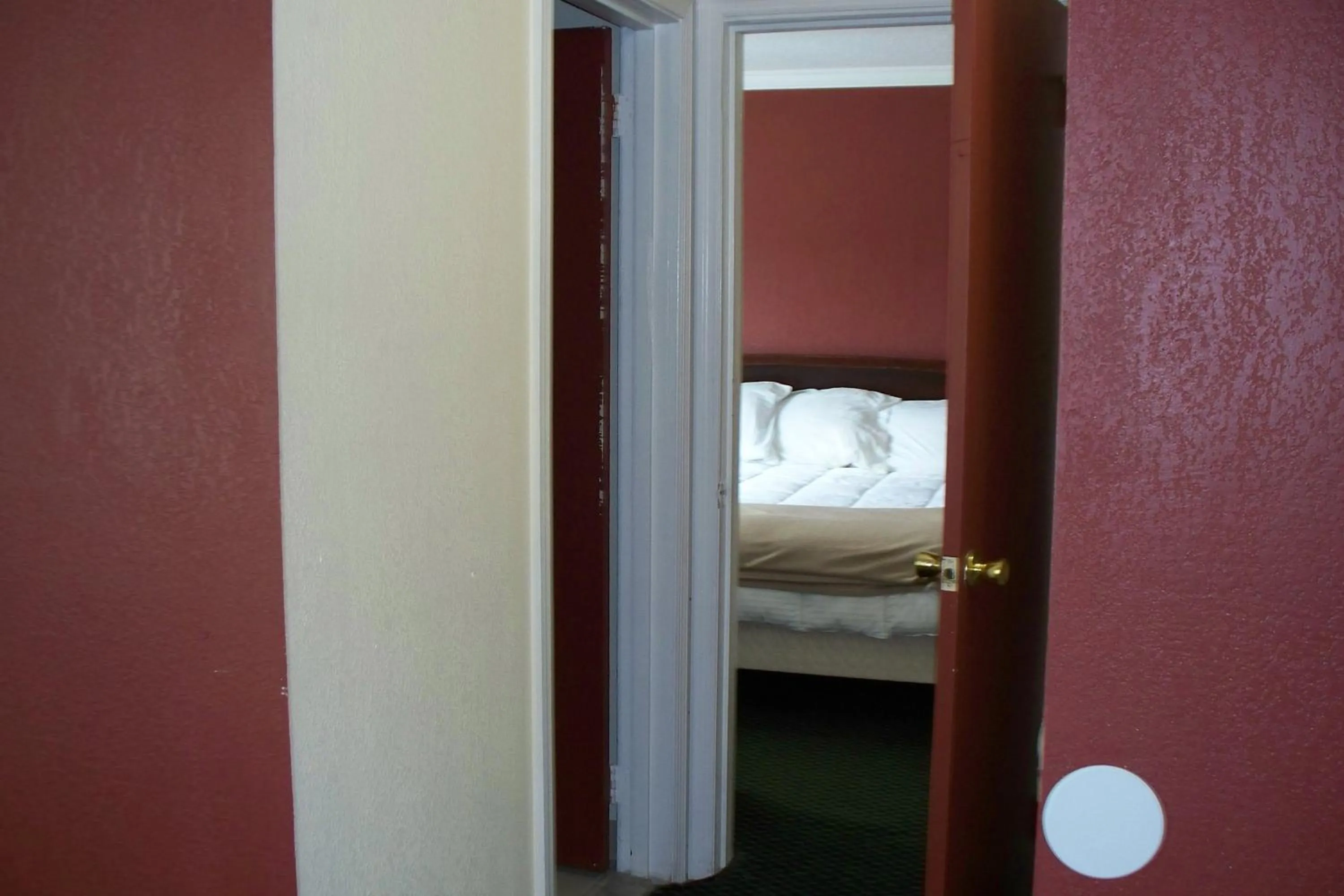 Other, Bed in Budget Inn & Suites
