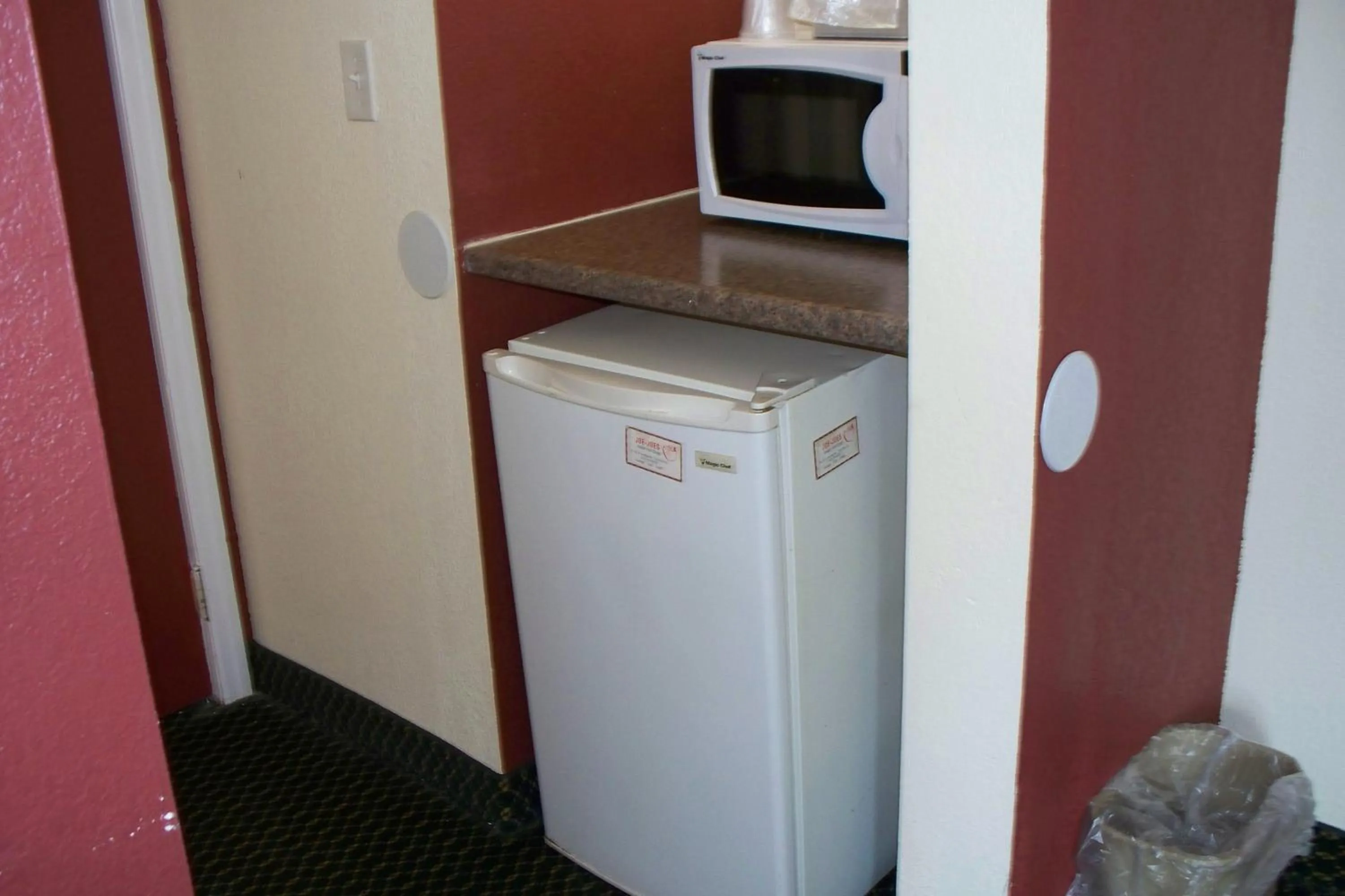 Decorative detail in Budget Inn & Suites