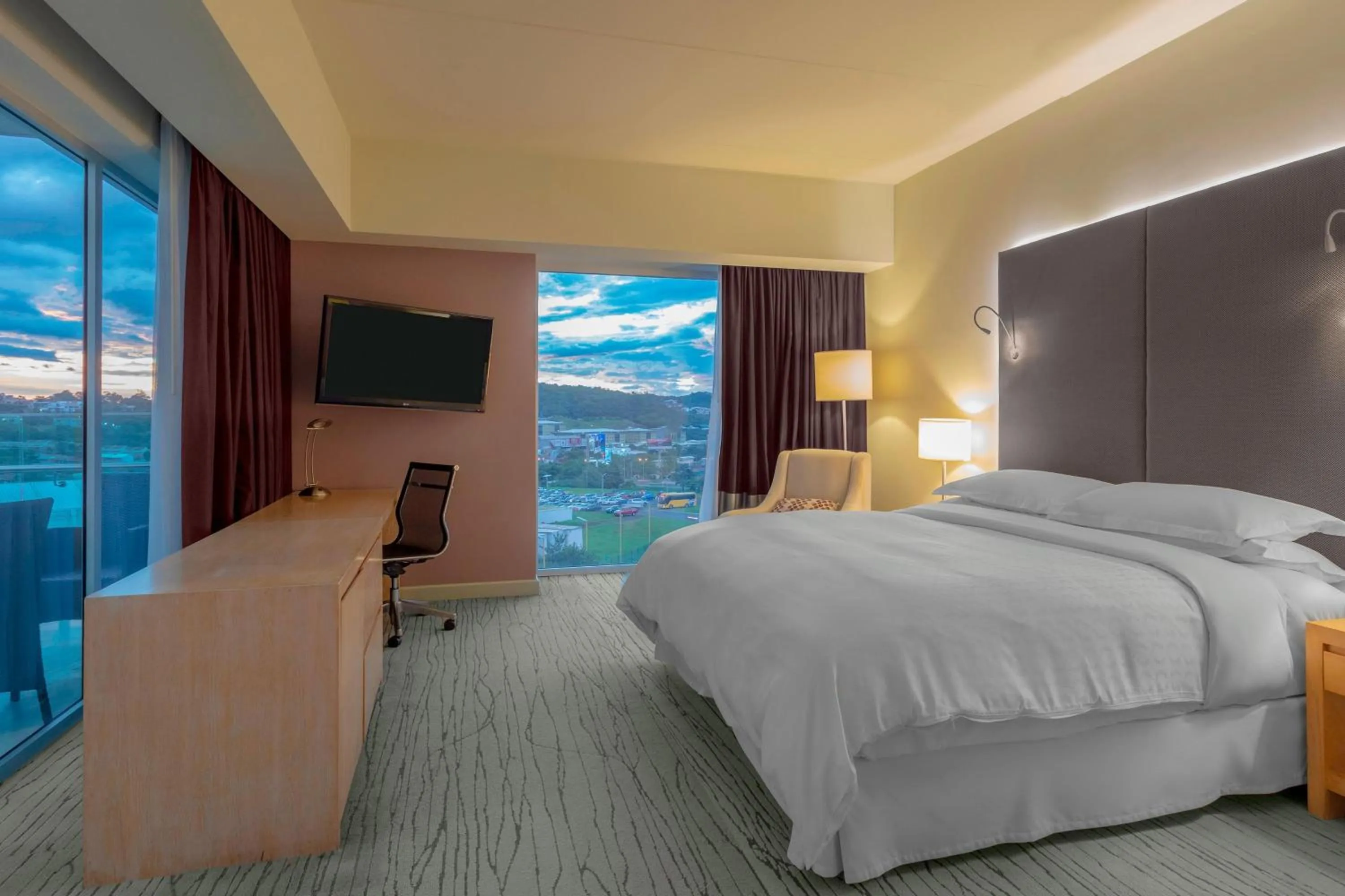 Photo of the whole room, Bed in Sheraton San Jose Hotel, Costa Rica