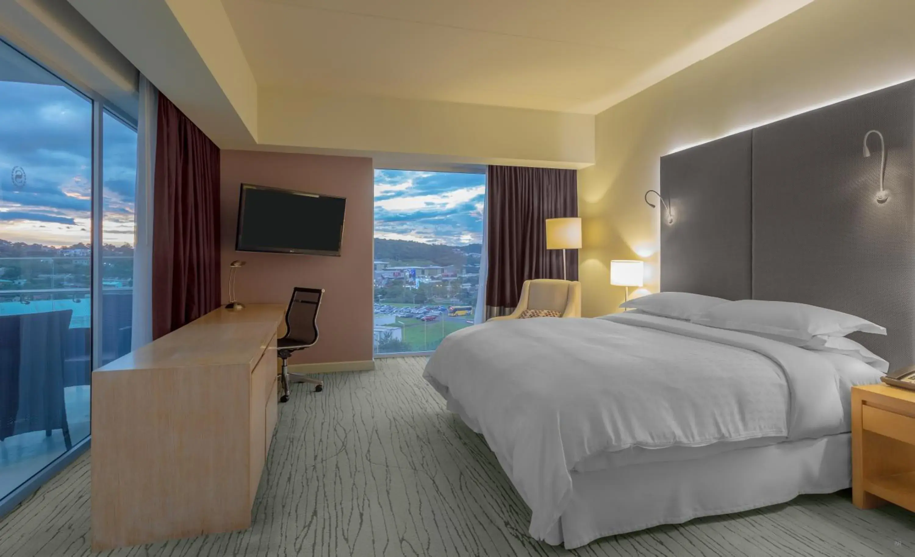 Deluxe King Room with Balcony - Club Lounge Access in Sheraton San Jose Hotel, Costa Rica Deluxe King Room with Balcony - Club Lounge Access in Sheraton San Jose Hotel, Costa Rica