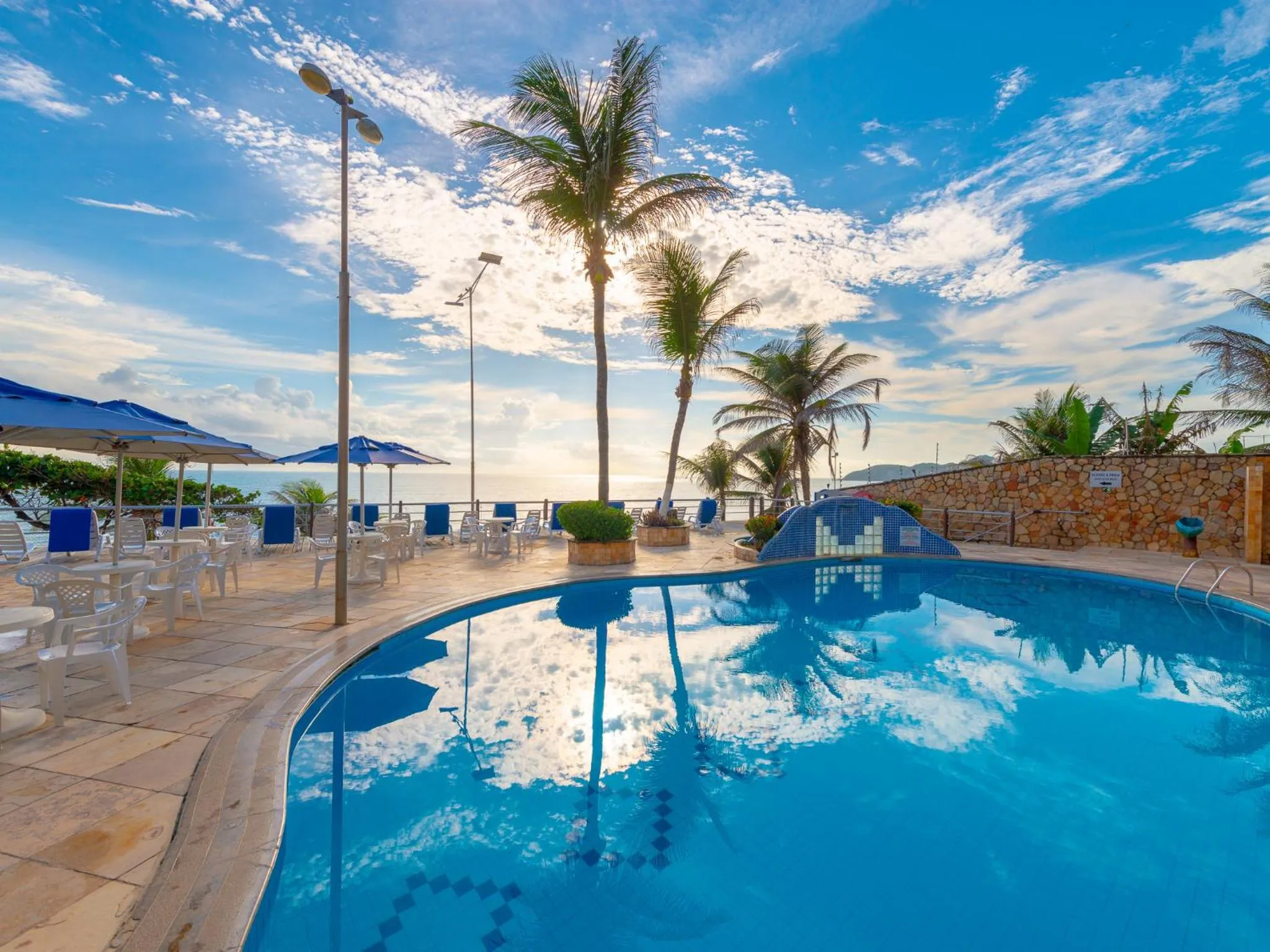 Swimming pool in Happy Hotel Praia Azul