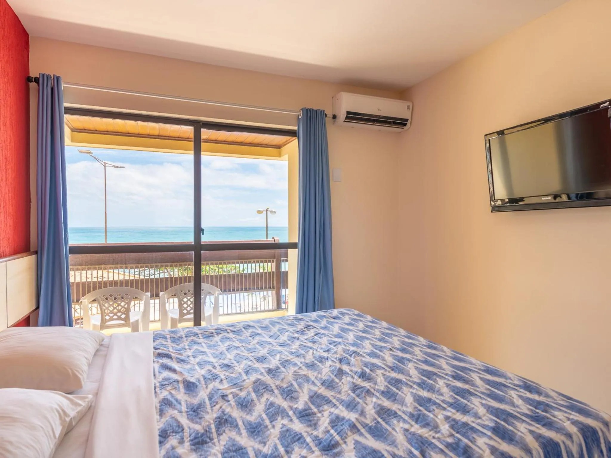 Bed in Happy Hotel Praia Azul