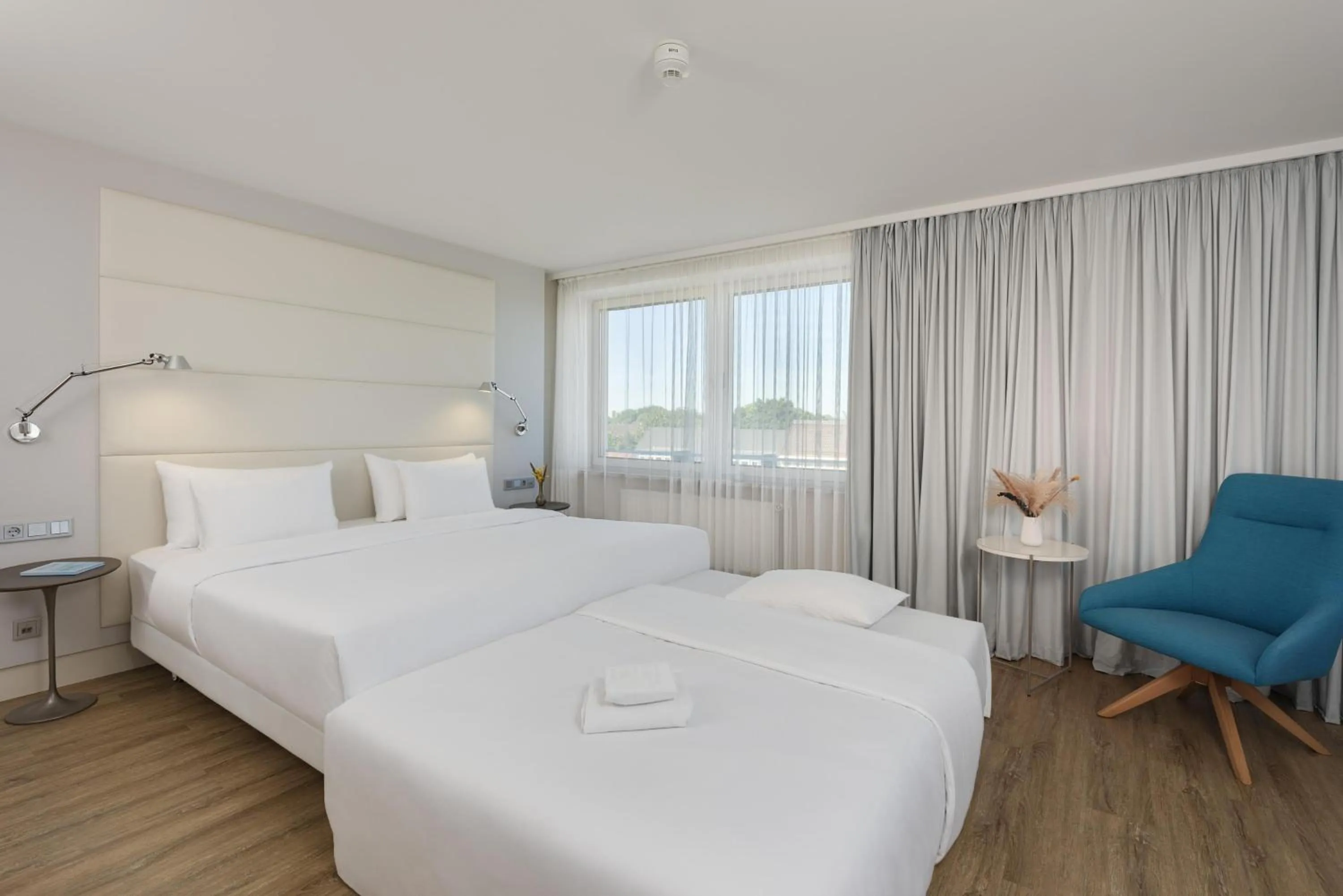 Bedroom, Bed in NH Hamburg Mitte