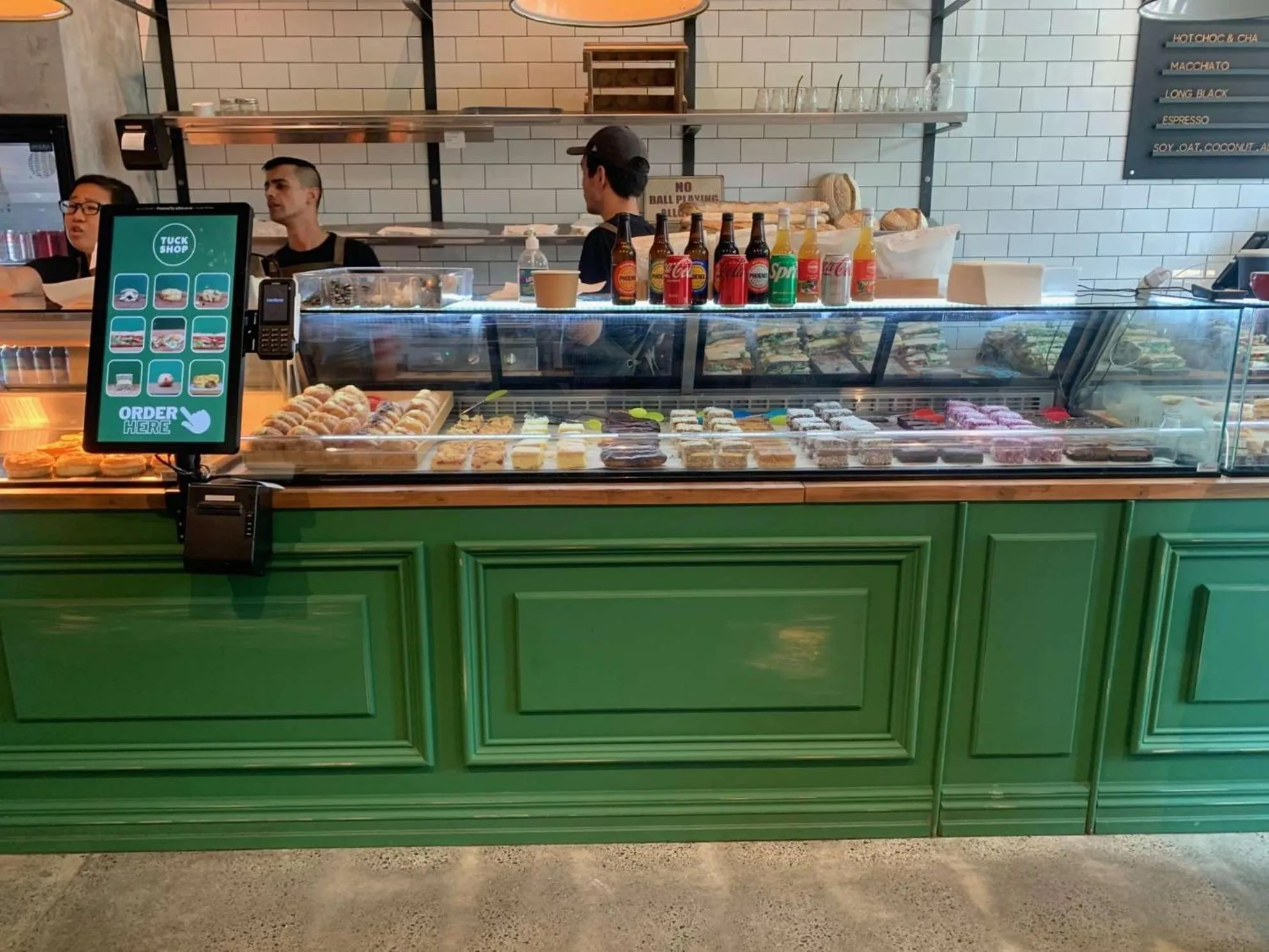 Restaurant/places to eat in Travelodge Hotel Auckland Wynyard Quarter