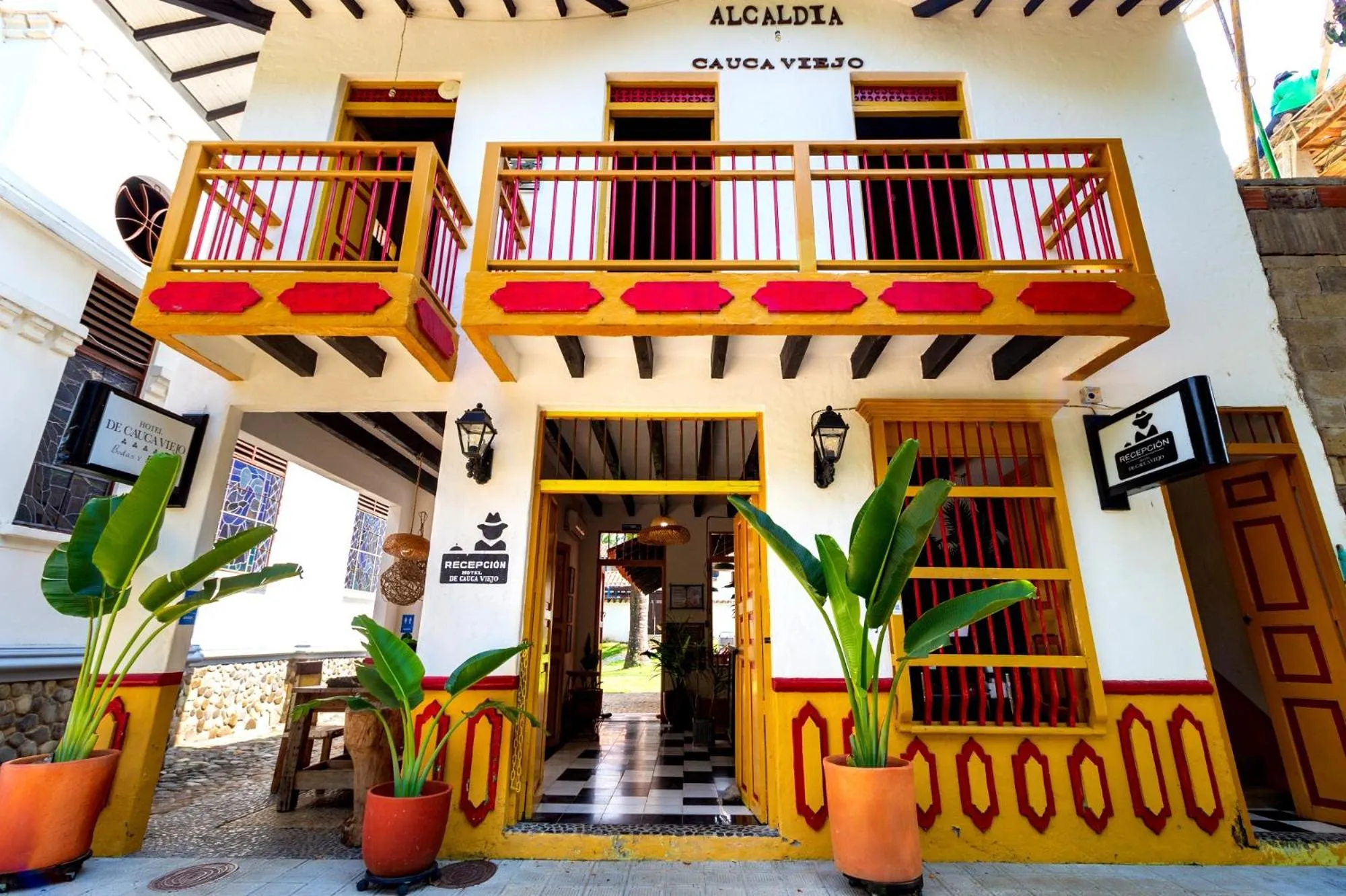 Property building in Hotel Fundadores en Cauca Viejo Fundadores