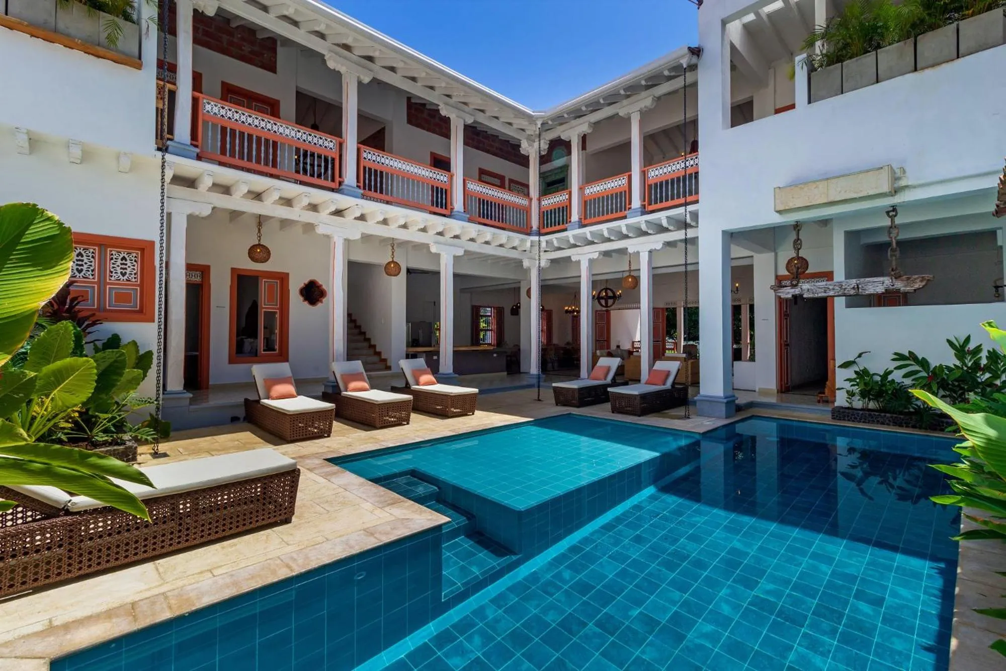 Swimming pool in Hotel Fundadores en Cauca Viejo Fundadores