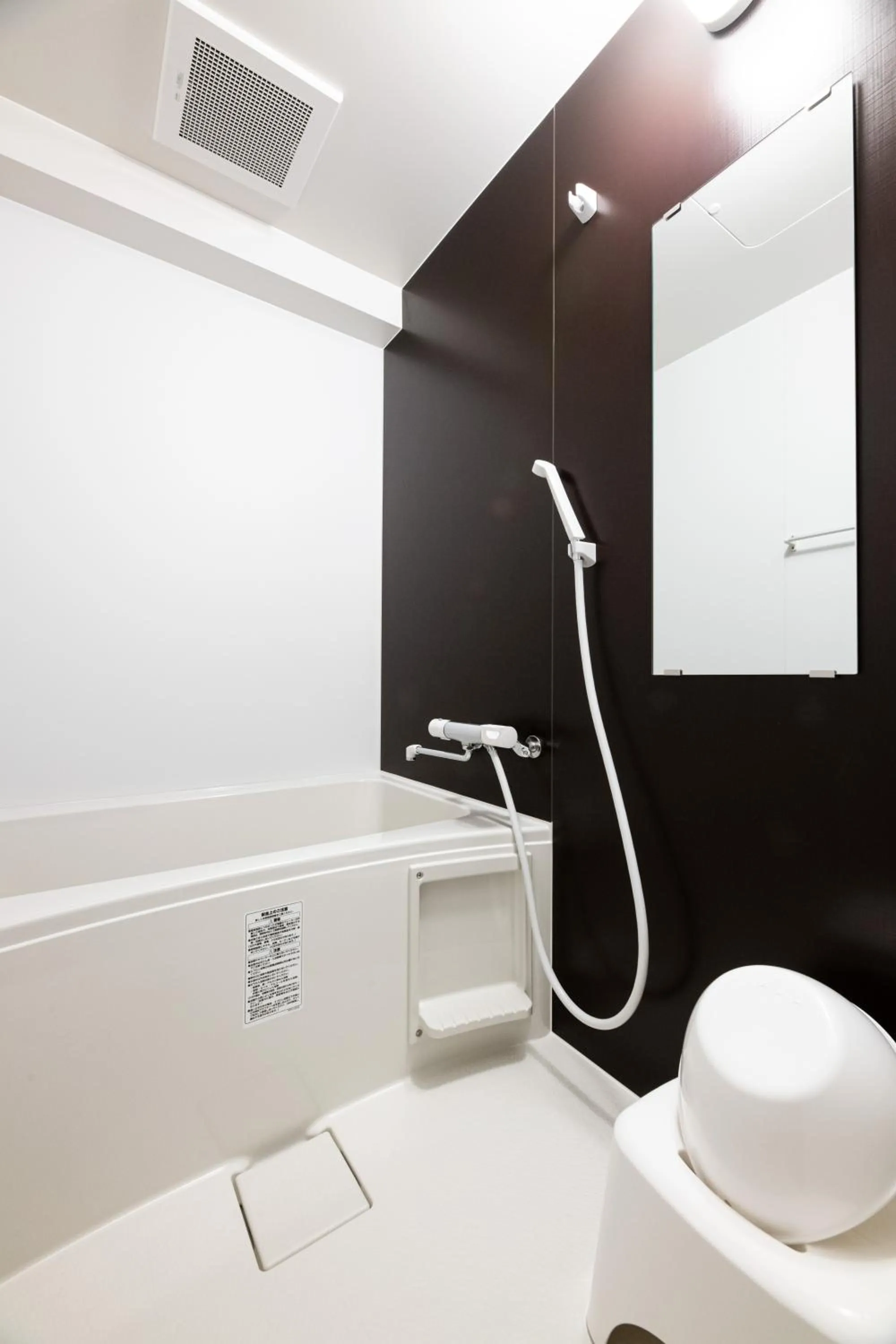 Shower in Grand Inn Canalside