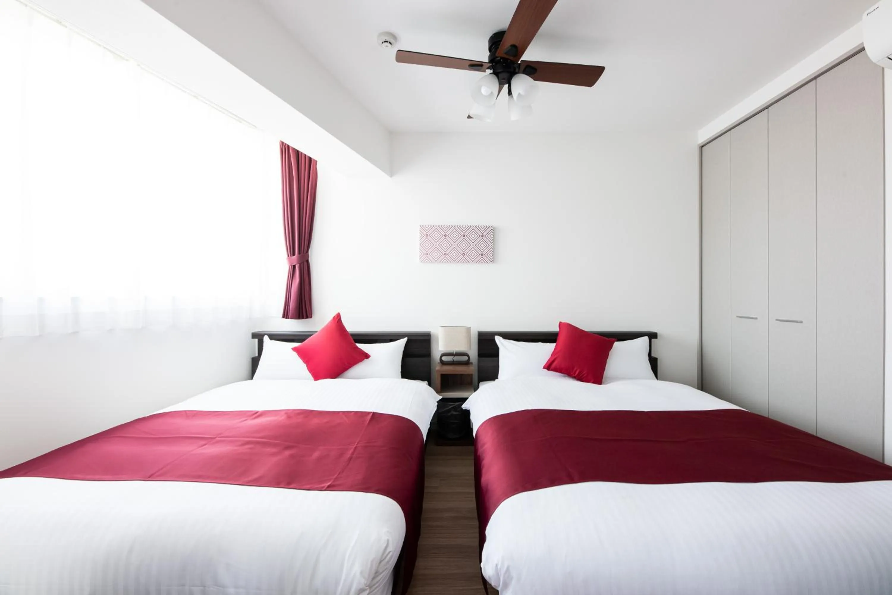 Bed in Grand Inn Canalside