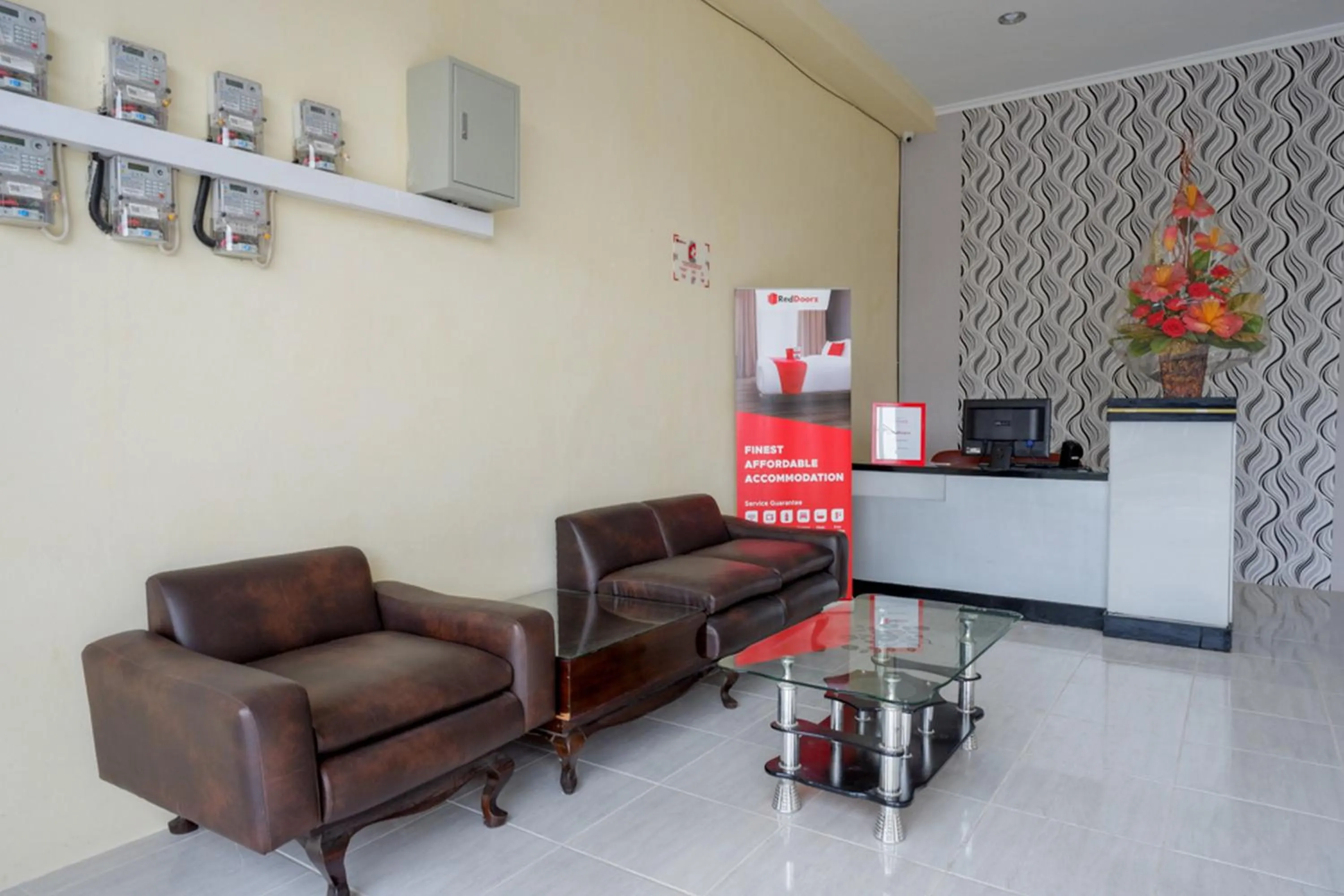 RedDoorz near Graha Saba Buana Solo