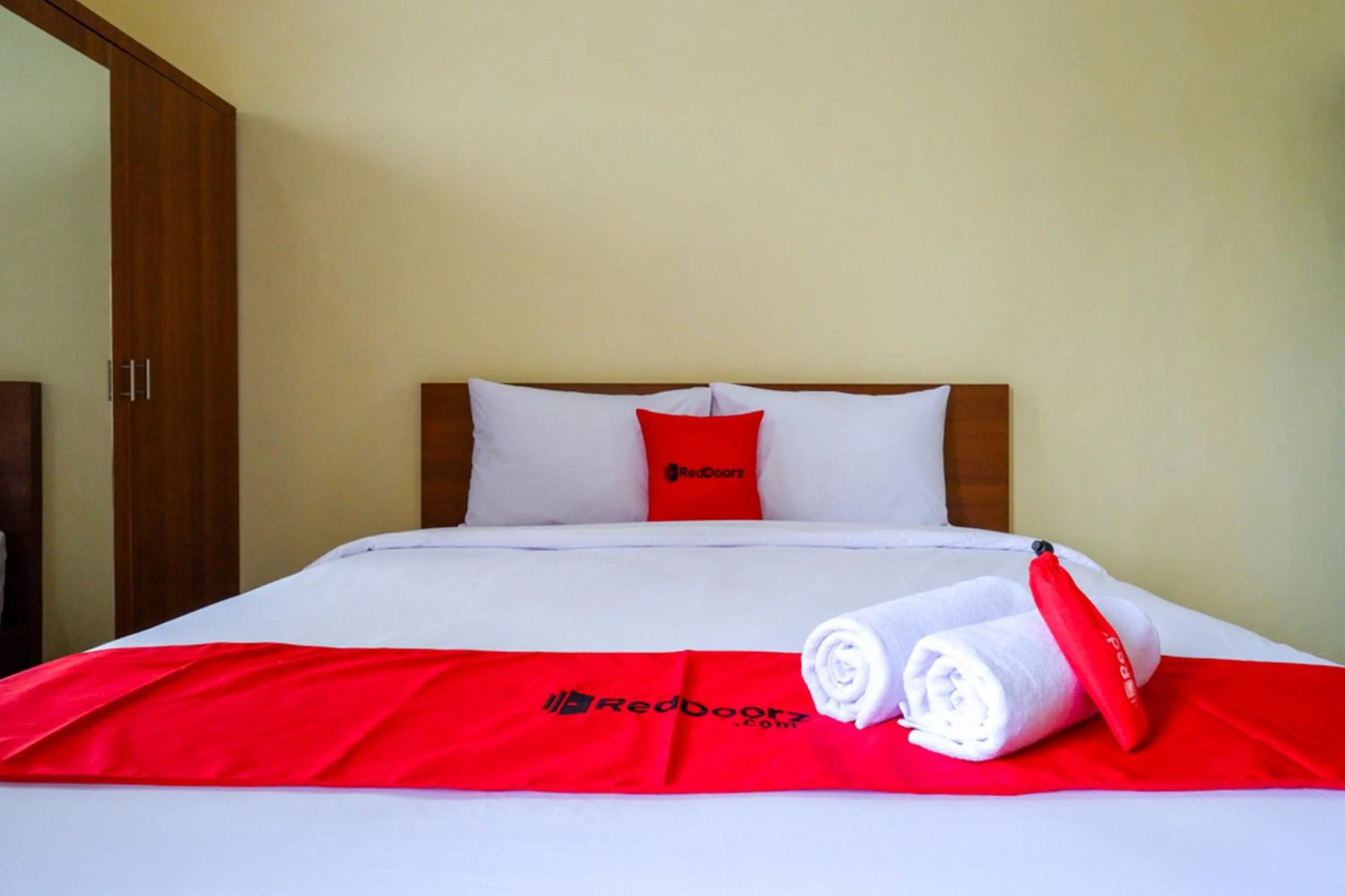 RedDoorz near Graha Saba Buana Solo