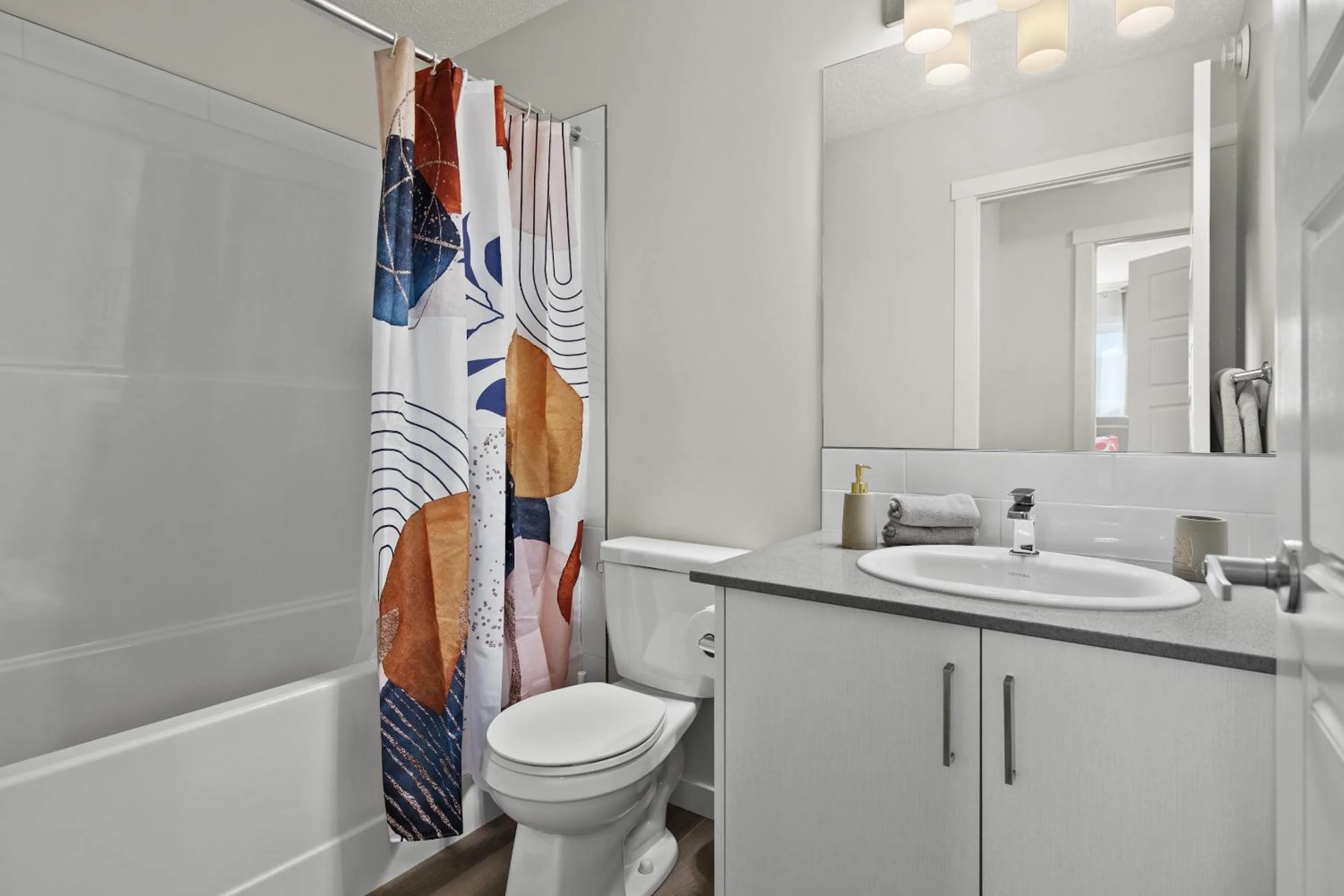 Bathroom in GLOBALSTAY New Apartments in Cranbrook Free street parking