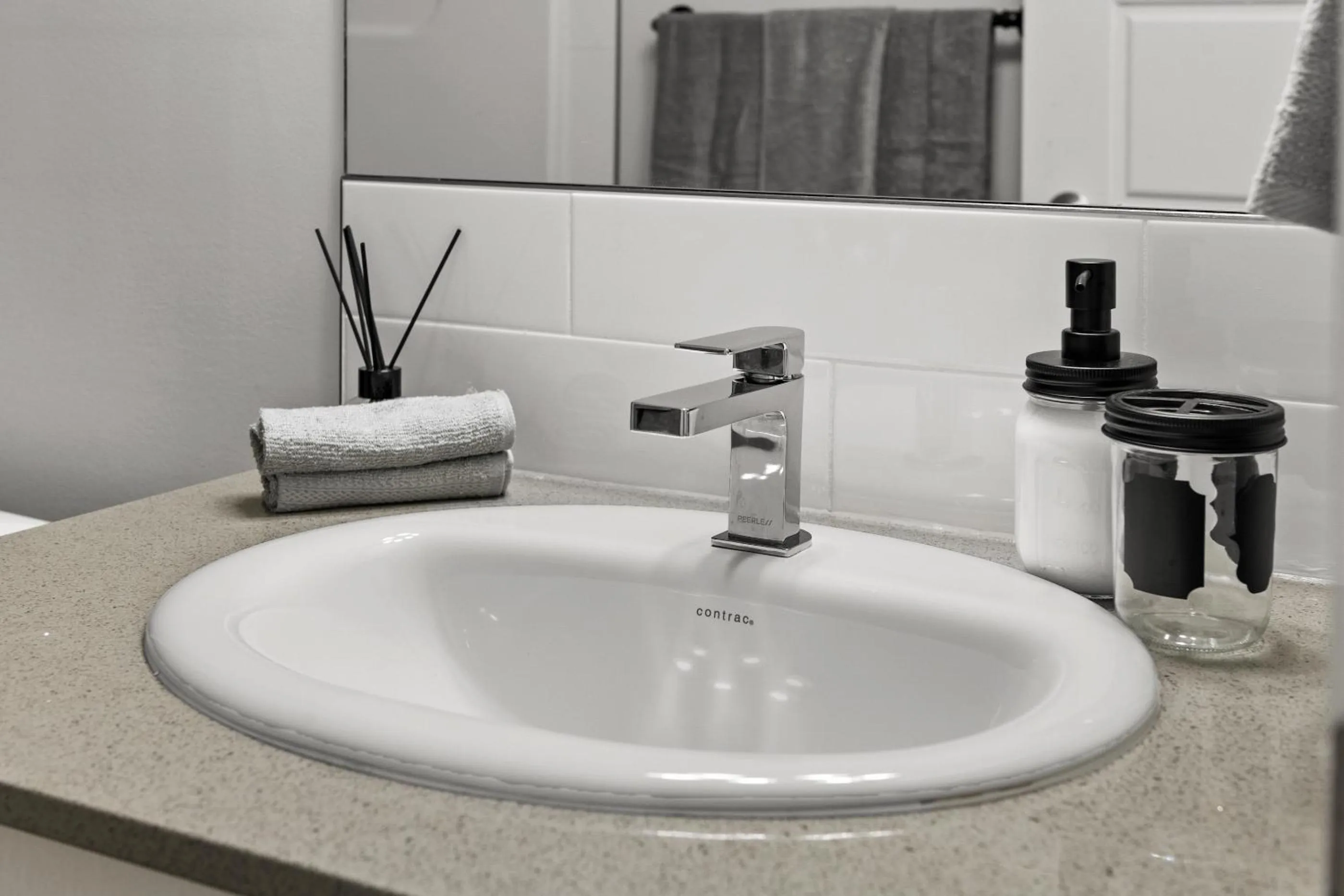 Bathroom in GLOBALSTAY New Apartments in Cranbrook Free street parking