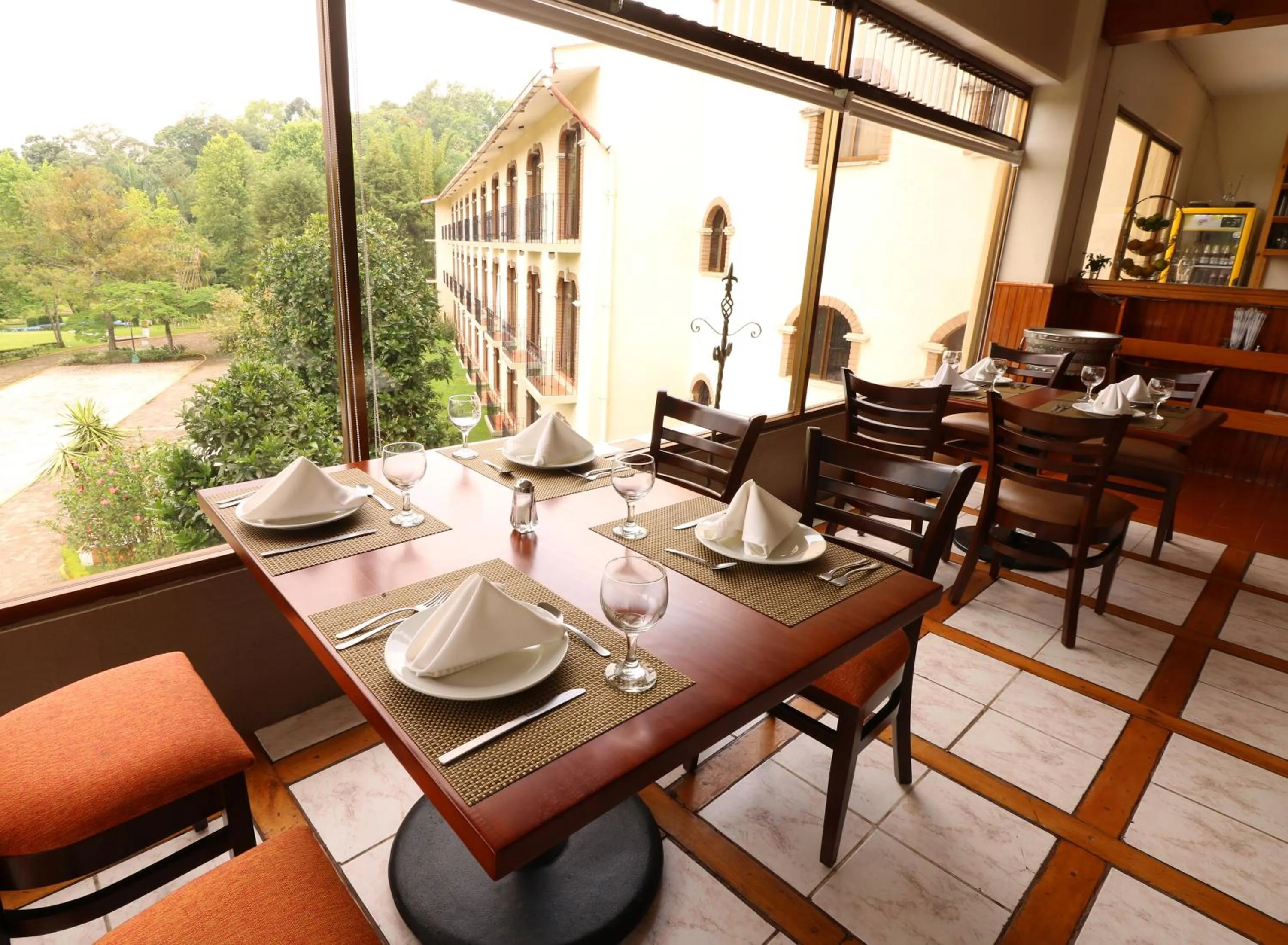 Restaurant/places to eat in Mision Los Cocuyos Alta Montana