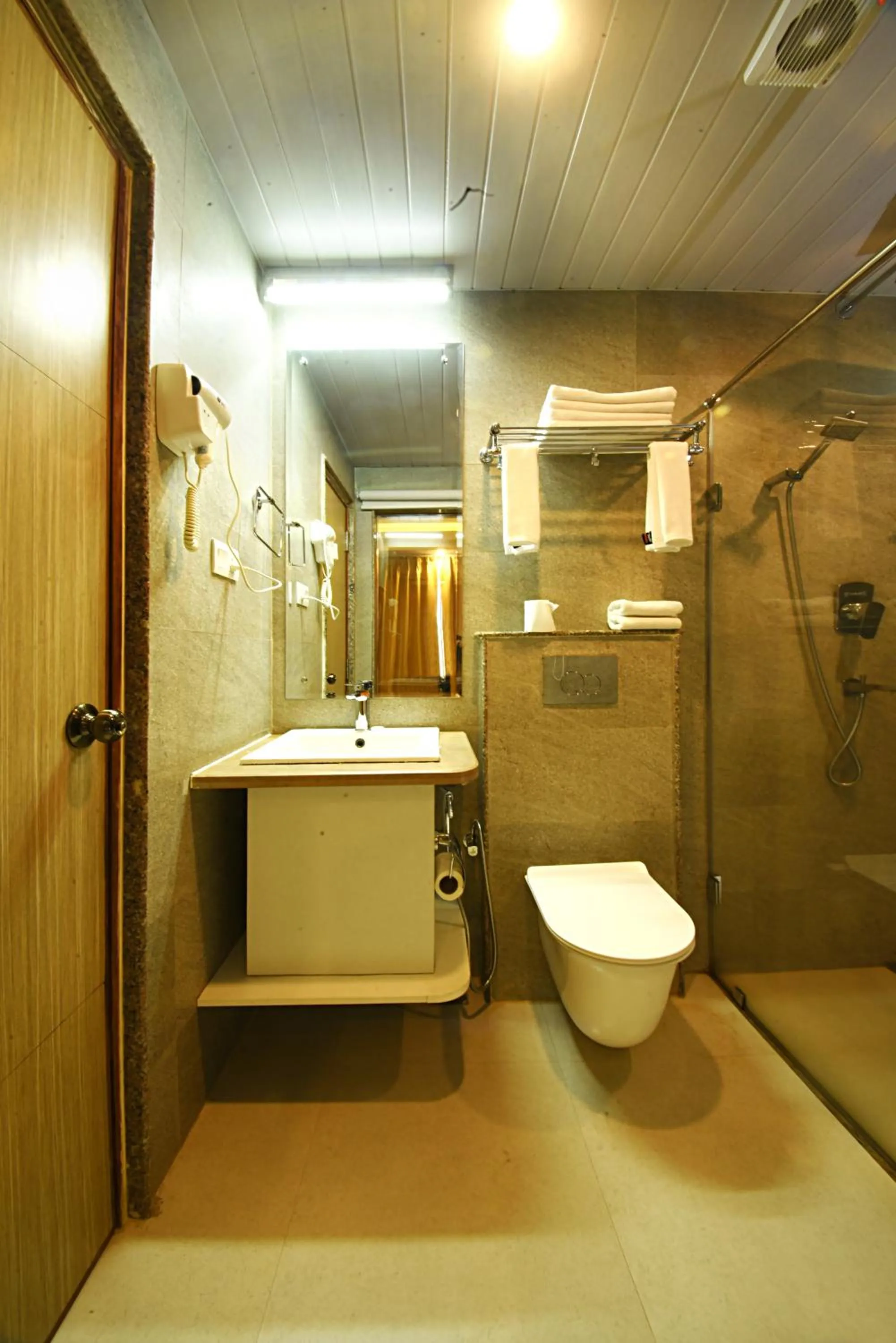 Bathroom in Woodapple Hotel and Spa