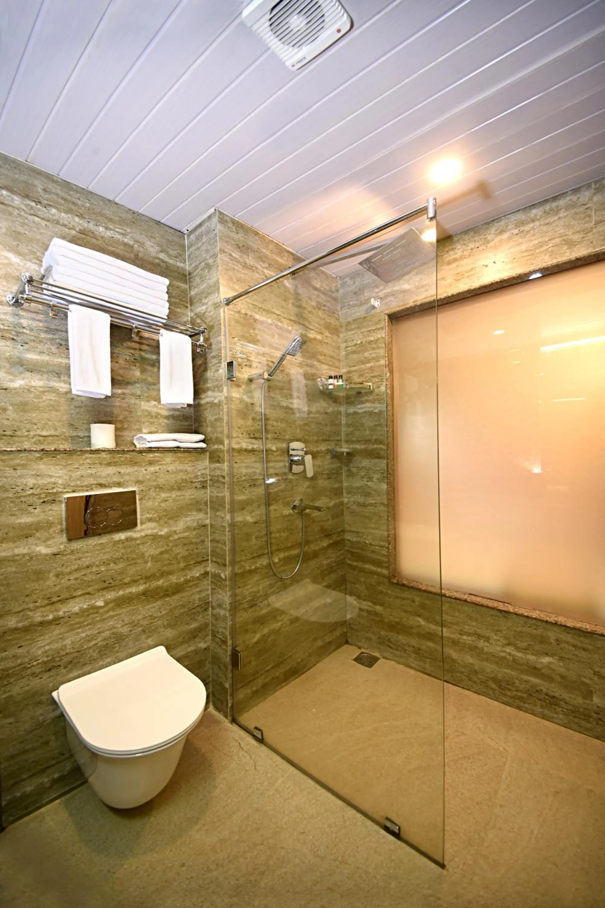 Bathroom in Woodapple Hotel and Spa
