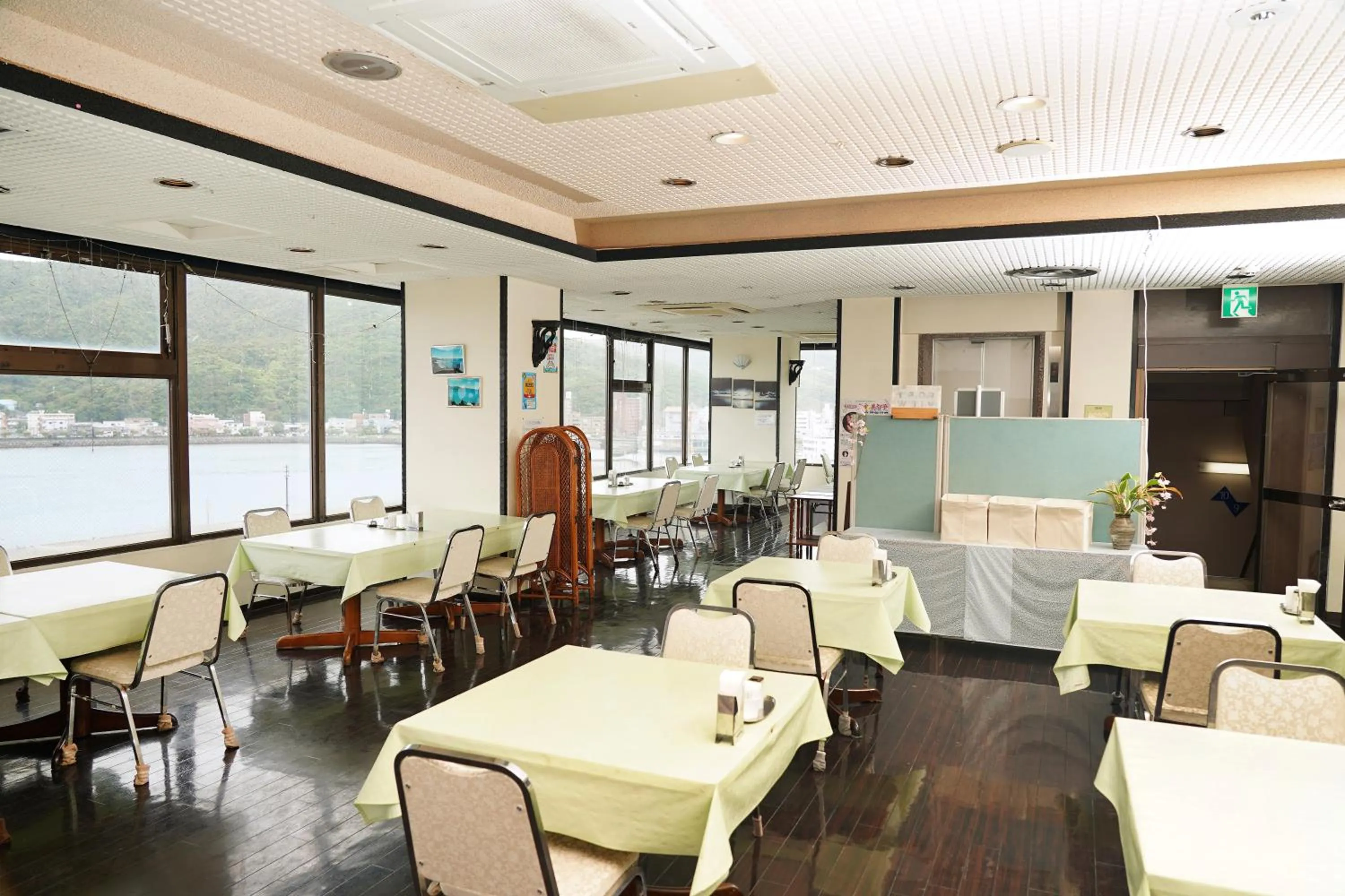 Restaurant/places to eat in Amami Port Tower Hotel