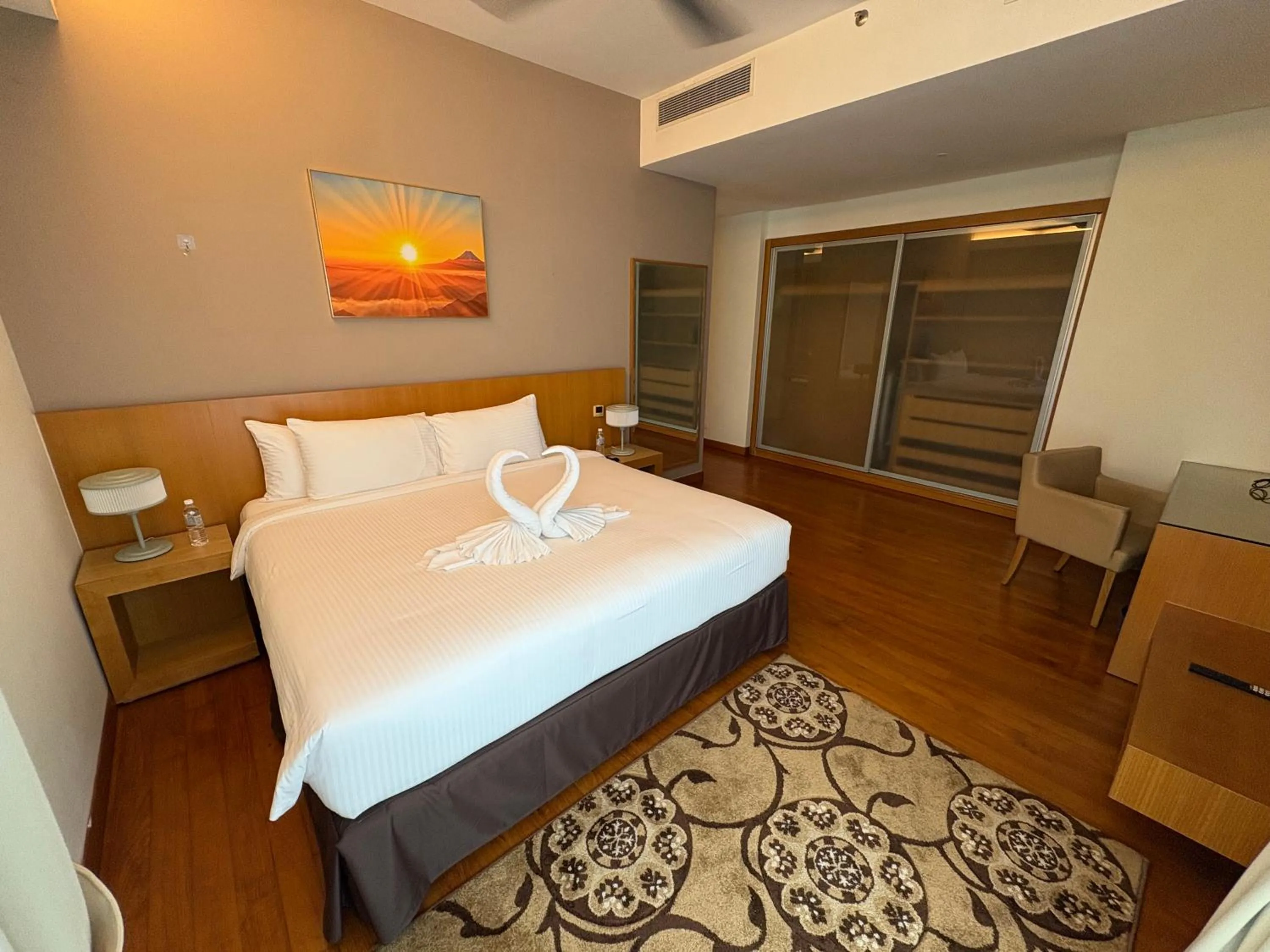 Bedroom, Bed in Cormar Suites Kuala Lumpur
