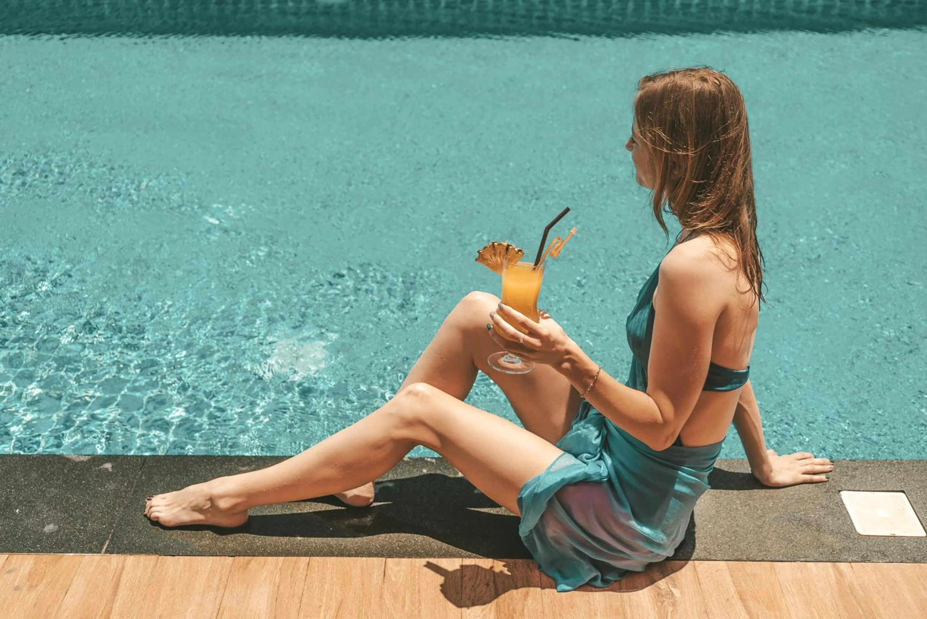 Swimming pool in Wekata Luxury