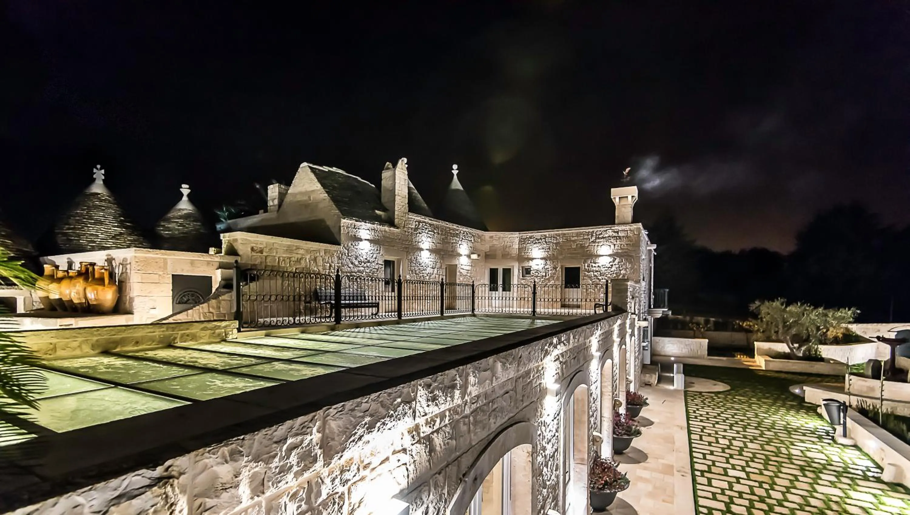 Property Building in Il Pagano Lussurioso