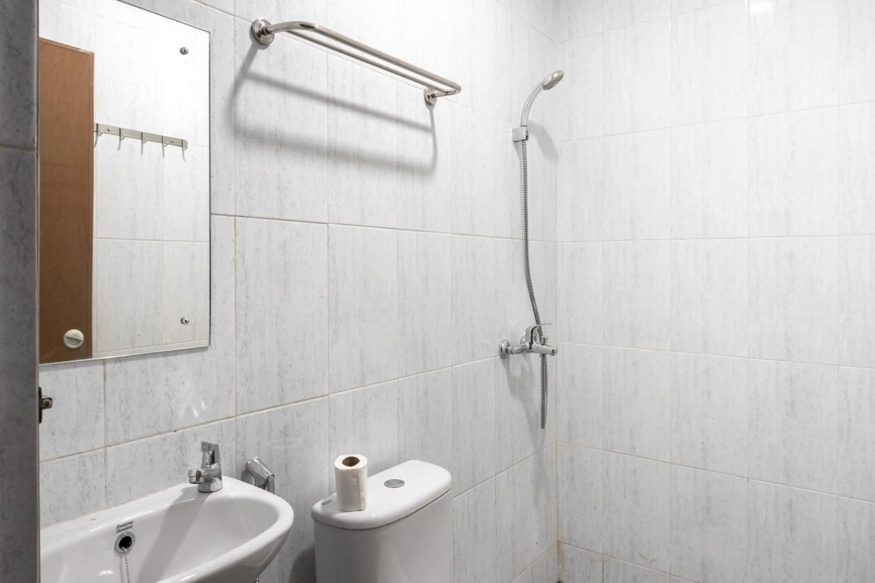 RedDoorz near Manhattan Square Medan