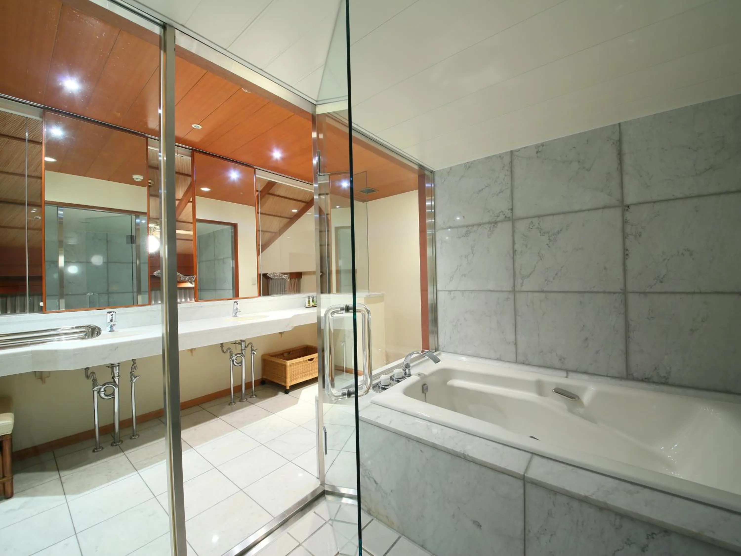 Nishiizu Crystal View Hotel