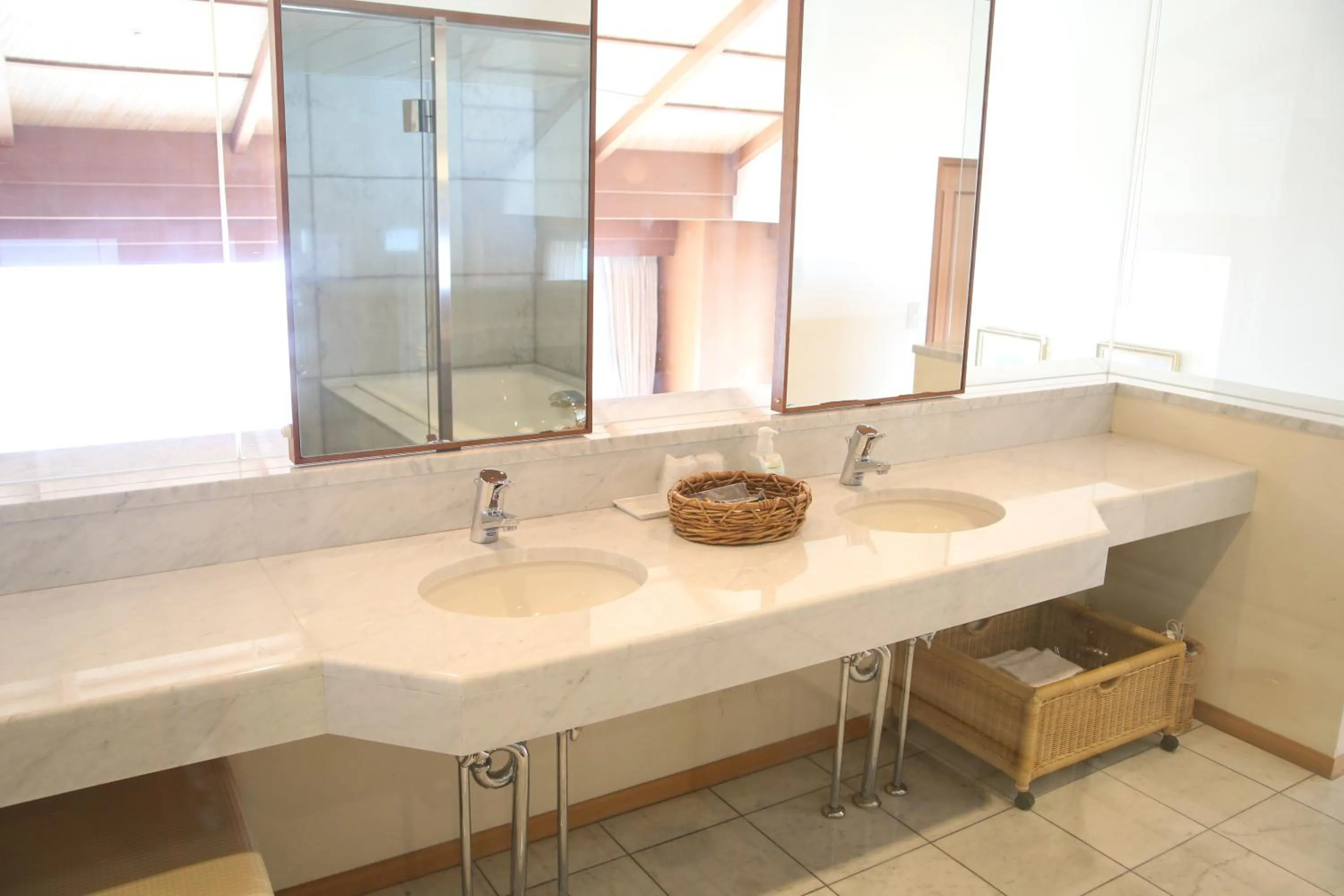 Nishiizu Crystal View Hotel