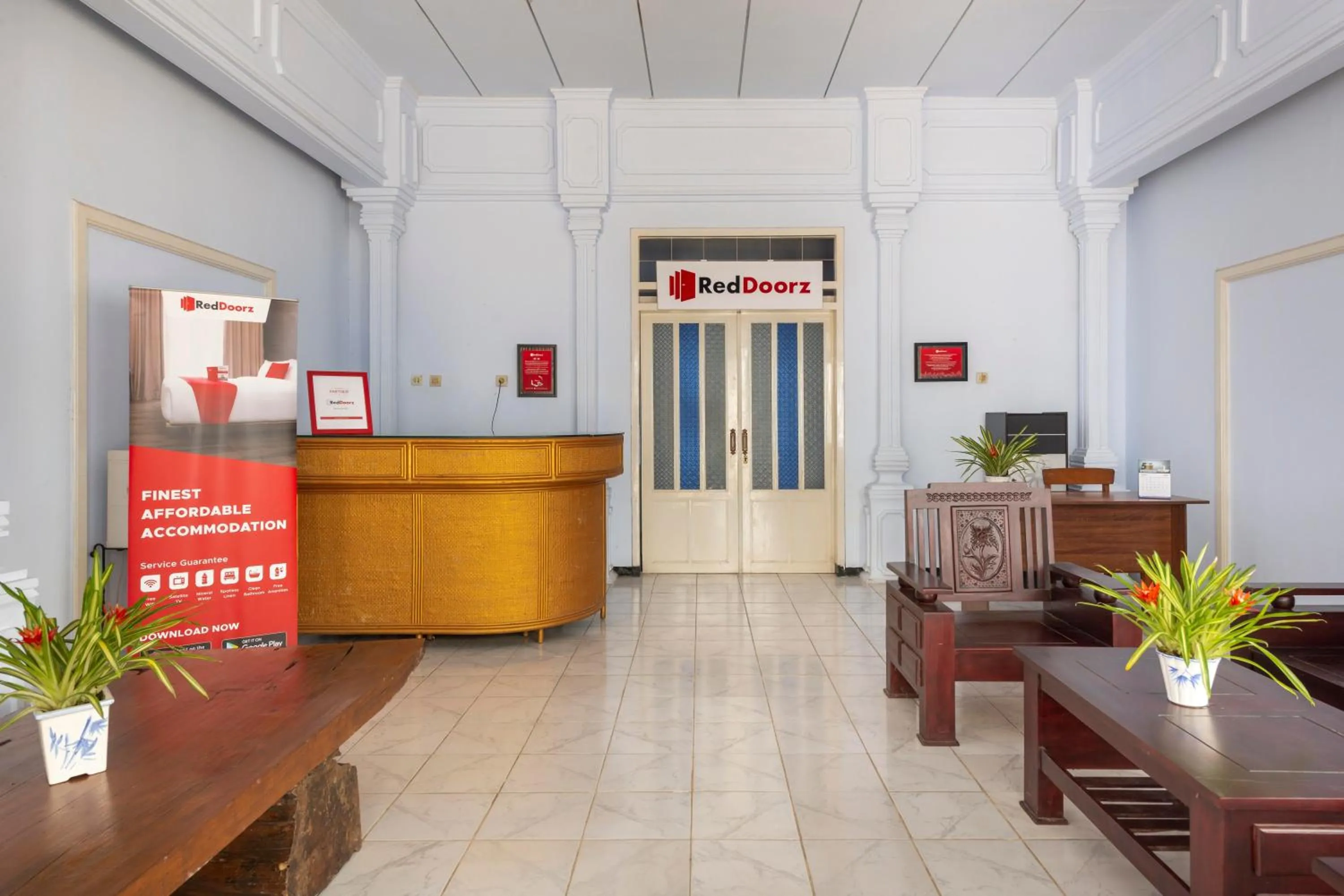 Lobby or reception in RedDoorz Syariah @ Bondowoso City Center