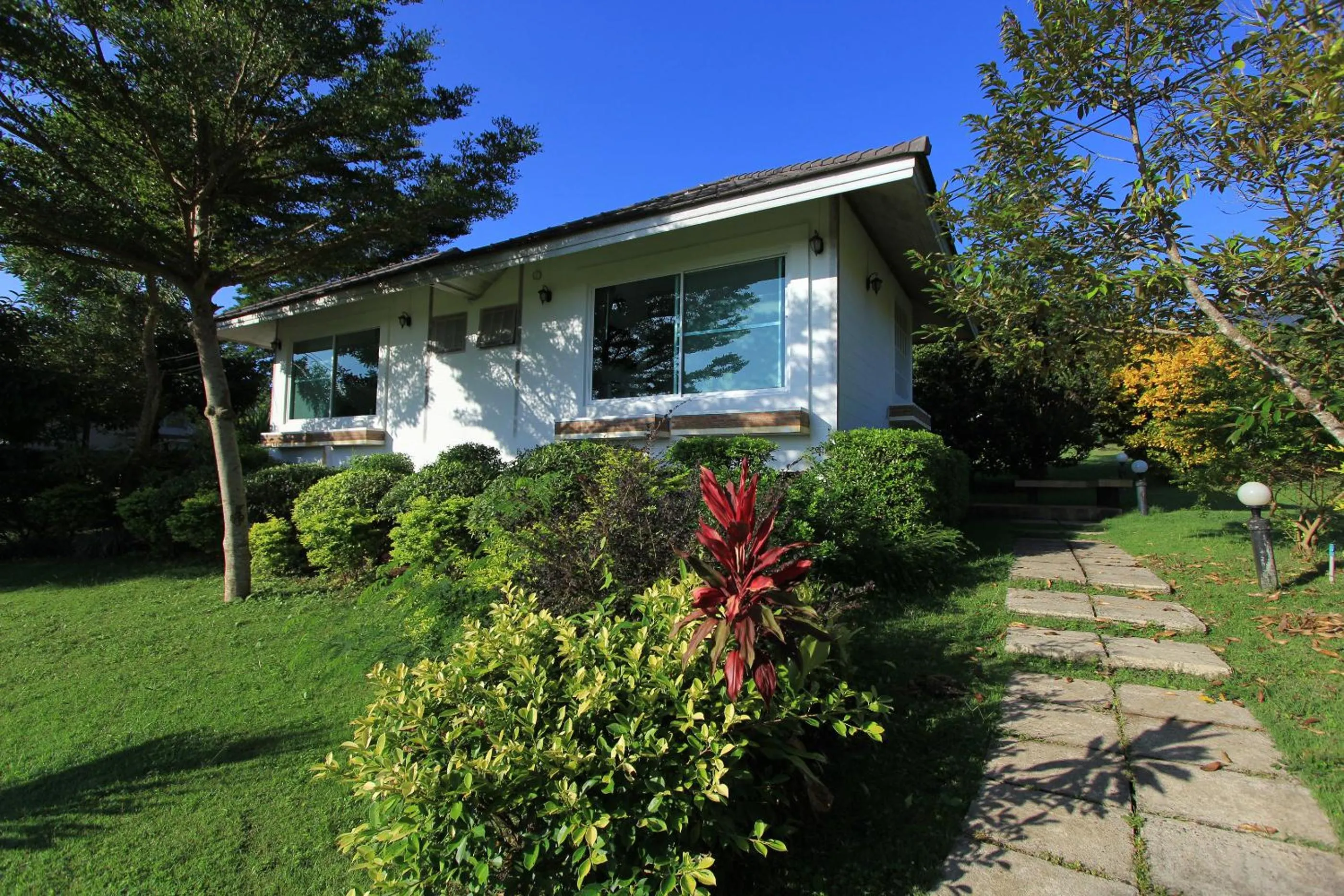 Shower in The Natural Garden Resort