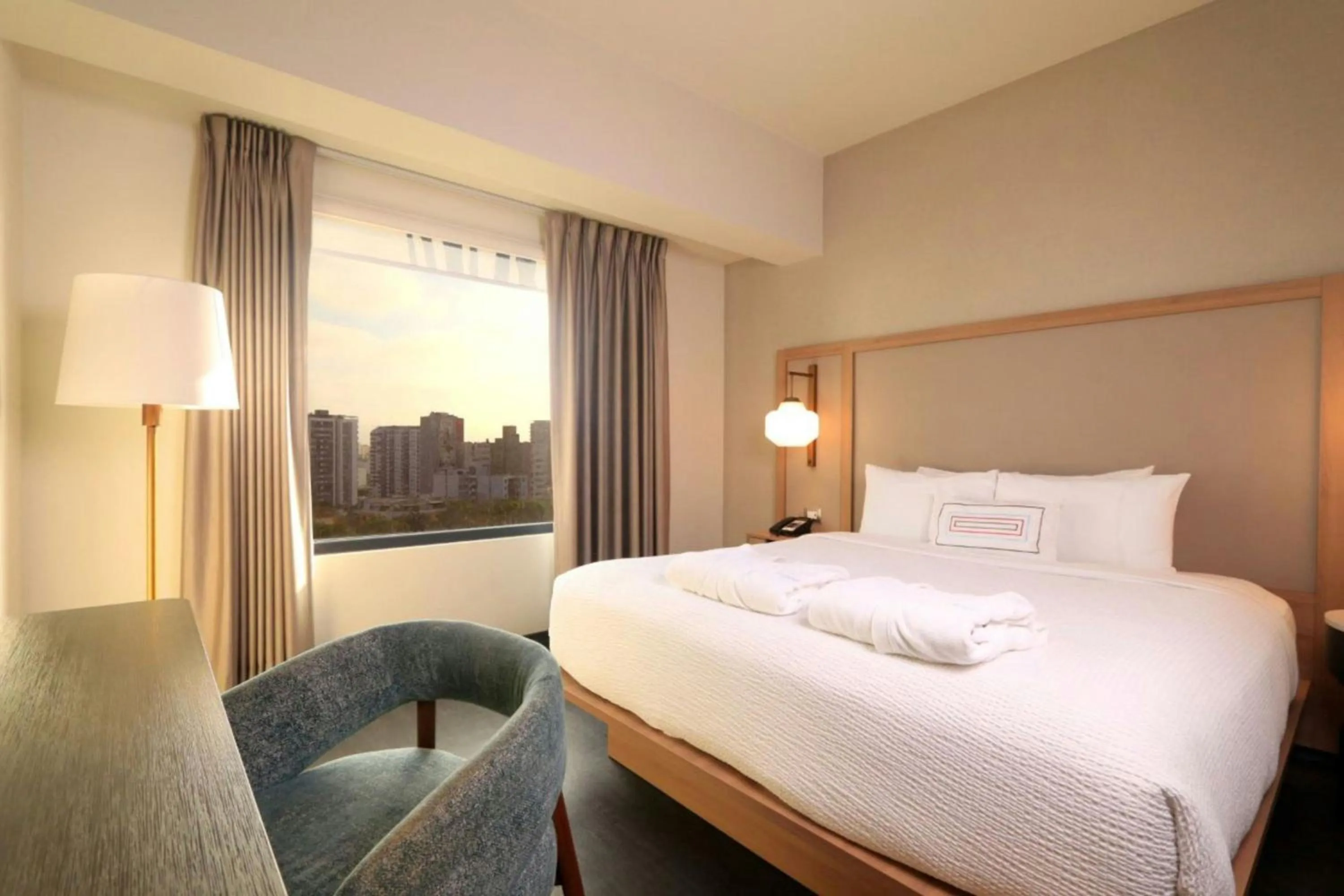 Photo of the whole room, Bed in Fairfield by Marriott Lima Miraflores