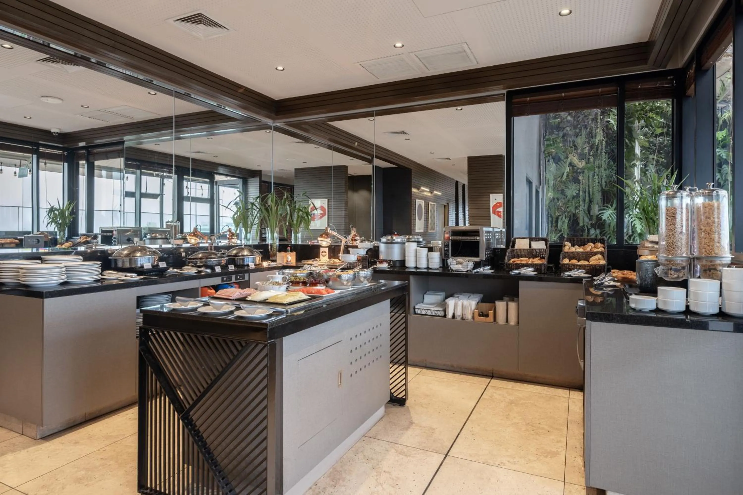 Breakfast in Fairfield by Marriott Lima Miraflores