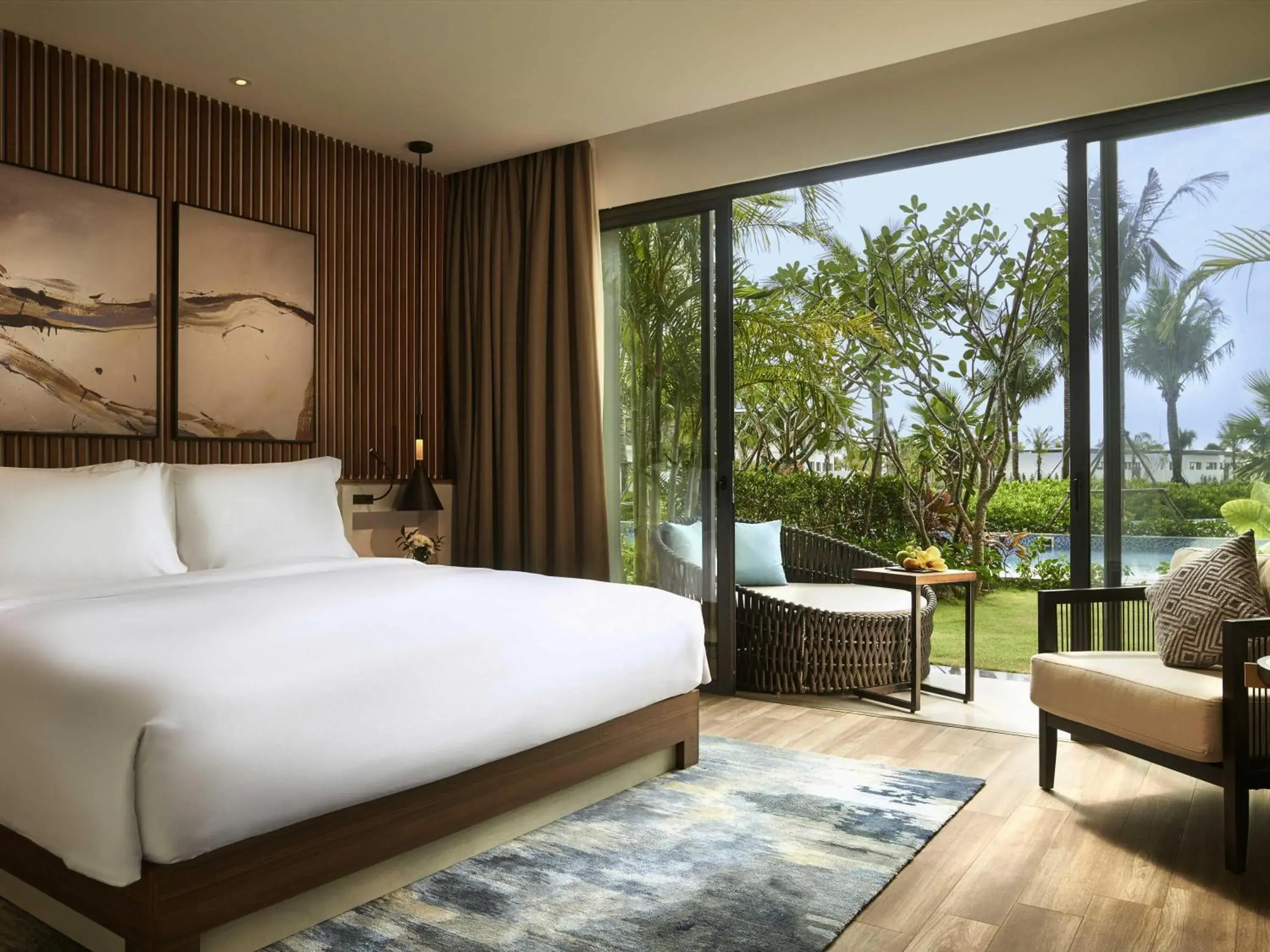 Studio King Room with Balcony and Pool Access in Mövenpick Villas & Residences Phu Quoc Studio King Room with Balcony and Pool Access in Mövenpick Villas & Residences Phu Quoc