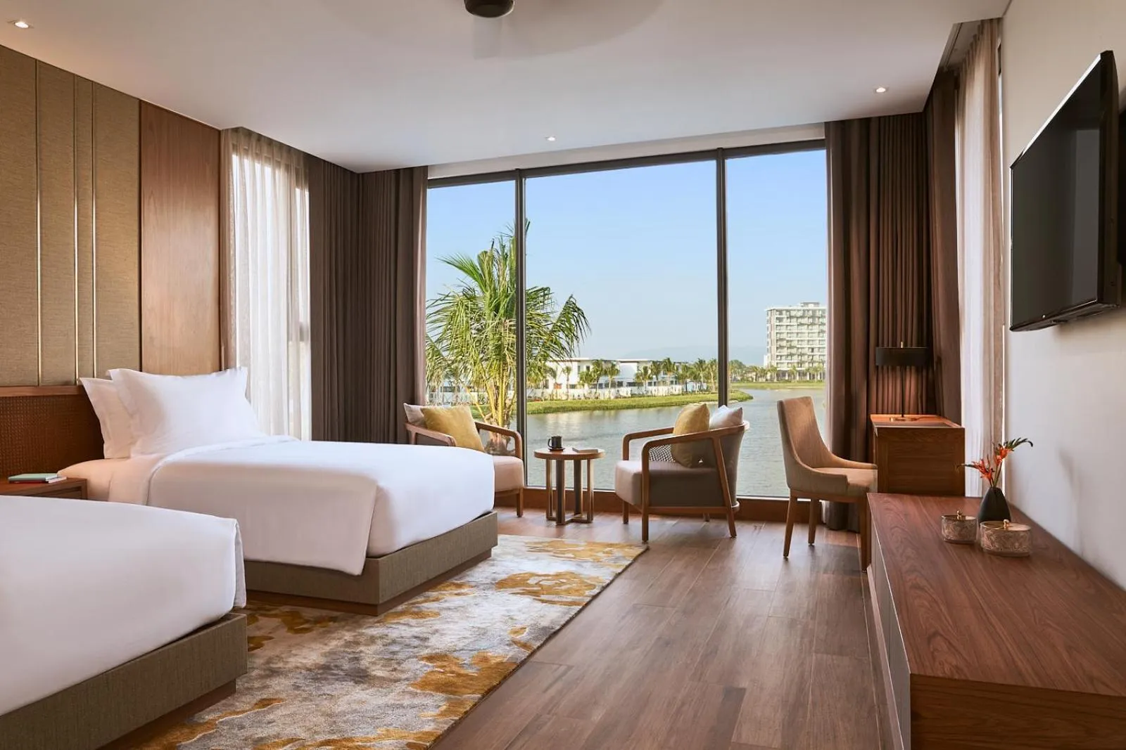 Lake view, Bed in Mövenpick Villas & Residences Phu Quoc