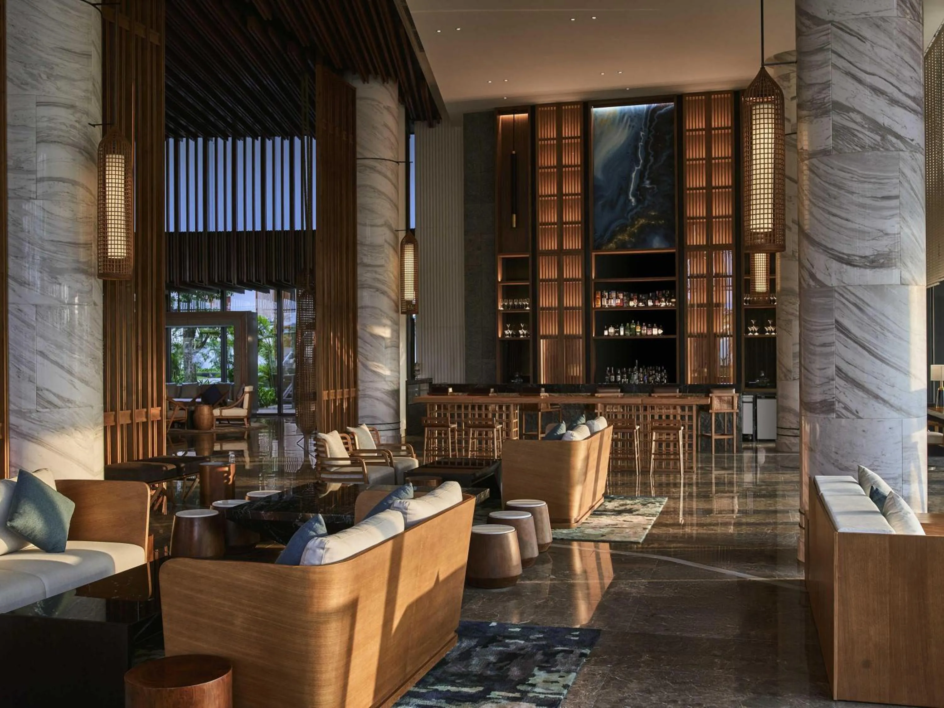 Lounge or bar in Mövenpick Resort Waverly Phu Quoc