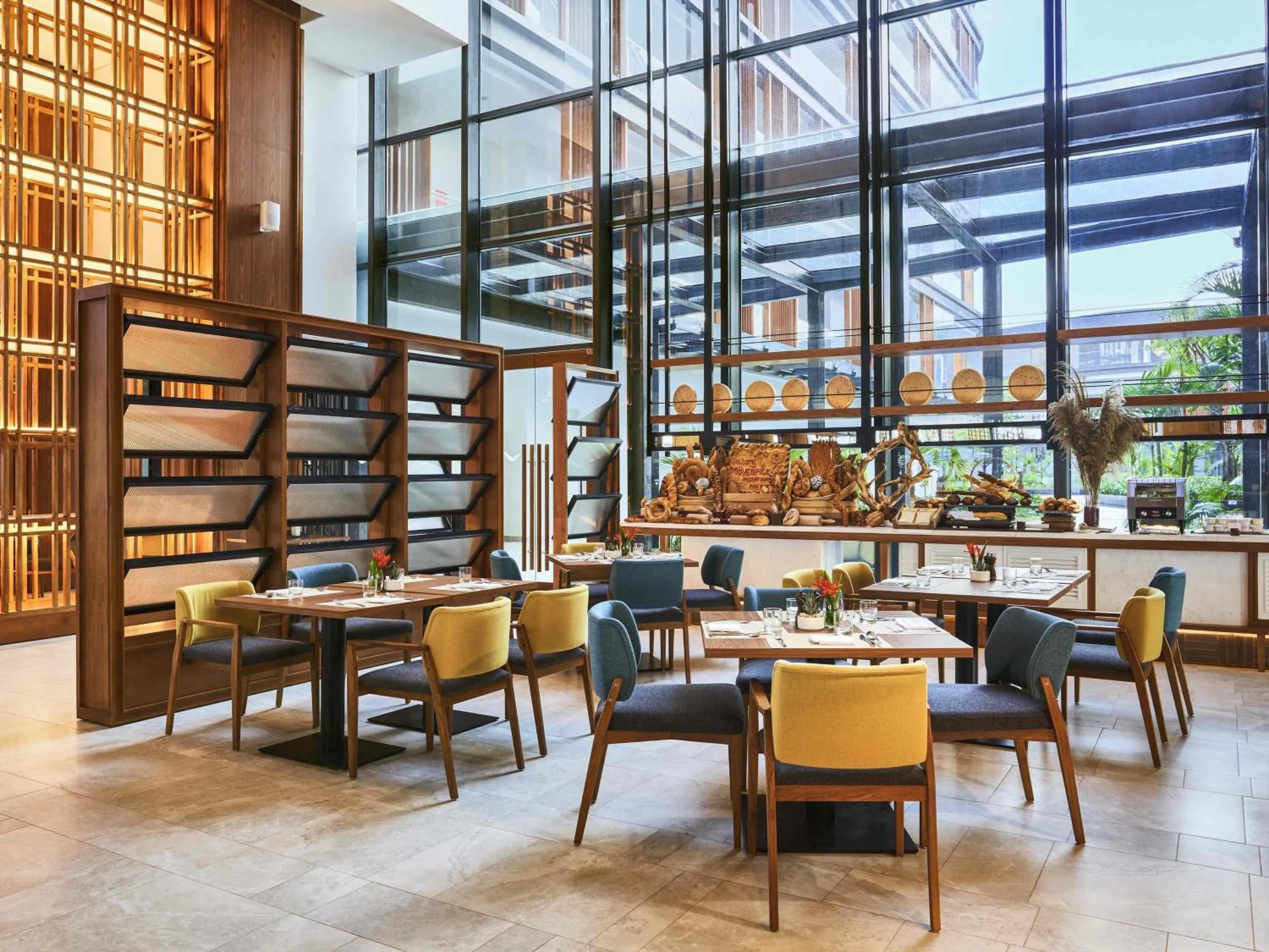 Restaurant/places to eat in Mövenpick Resort Waverly Phu Quoc