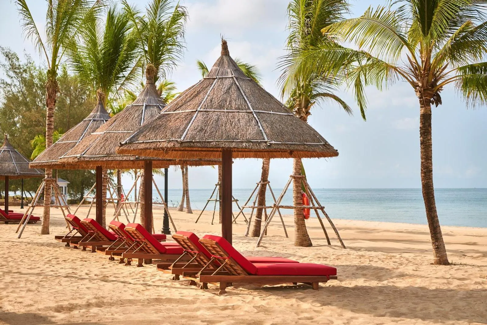 Beach in Mövenpick Resort Waverly Phu Quoc
